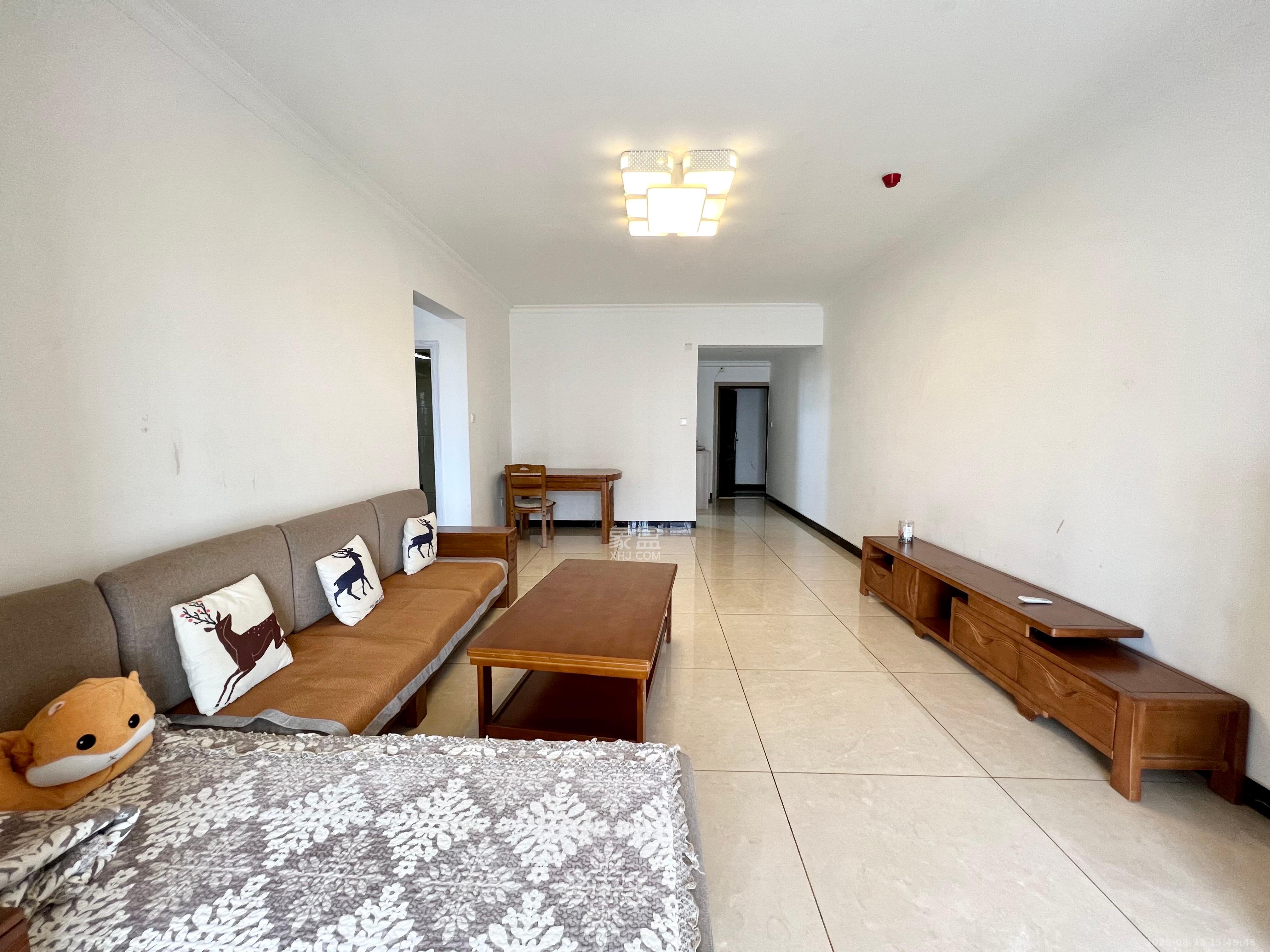 荷韵园 2室2厅1卫 1600.0元/月 荷韵园 2室2厅1卫 1600.0元/月室内图