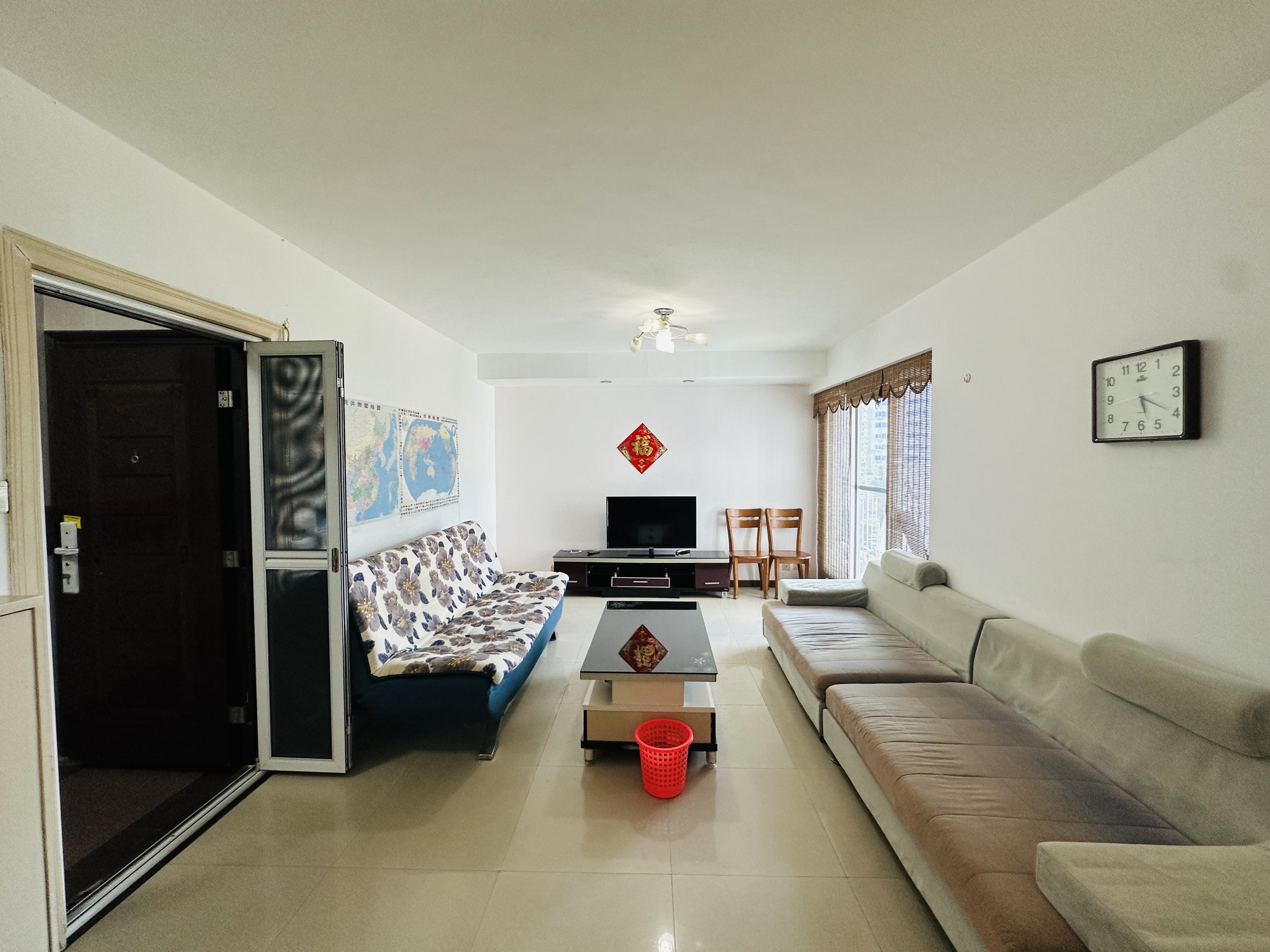 银谷苑 3室2厅2卫 105.0万 银谷苑 3室2厅2卫 105.0万客厅