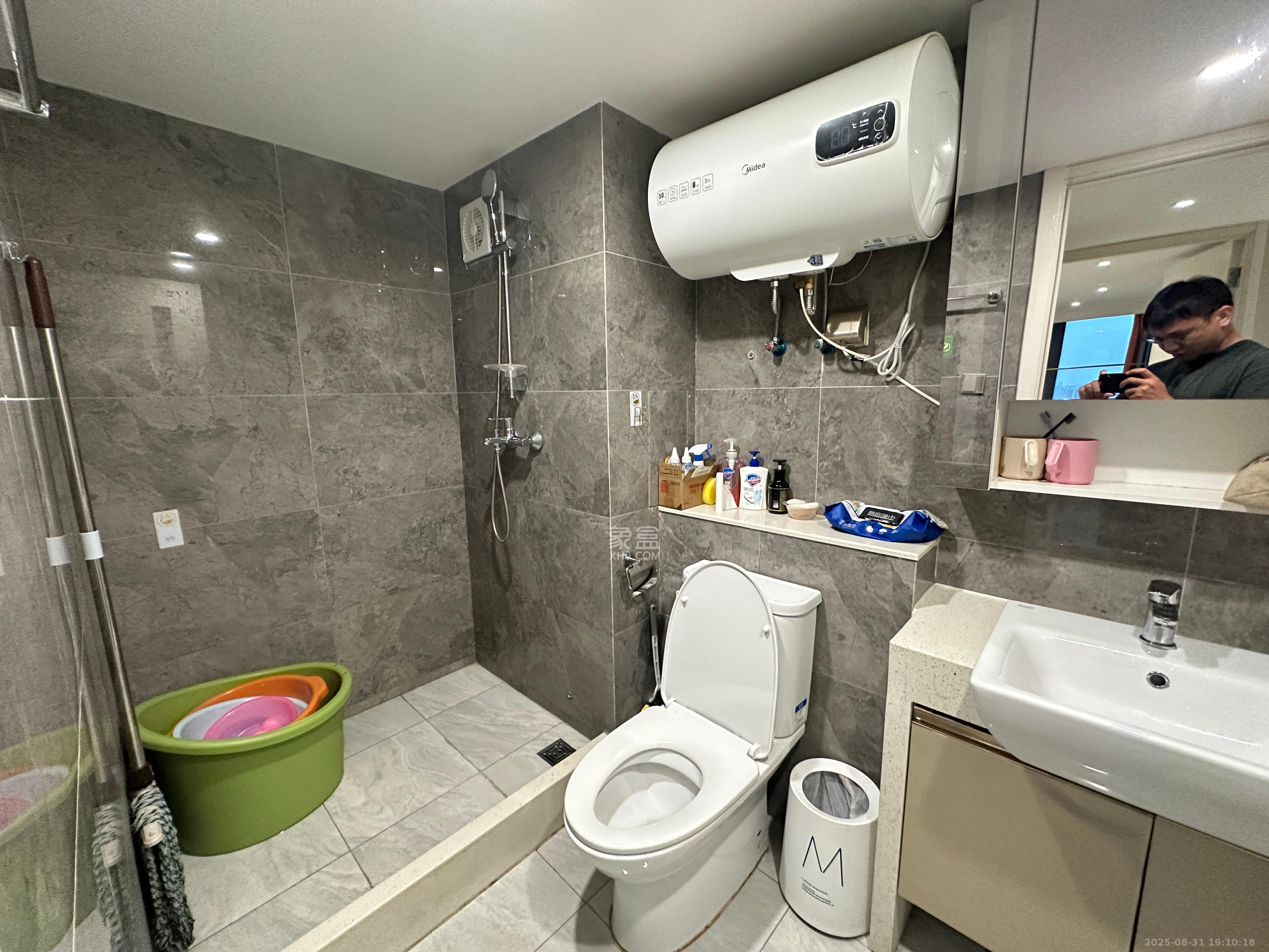 华远华时代  3室2厅2卫    4000.0元/月室内图