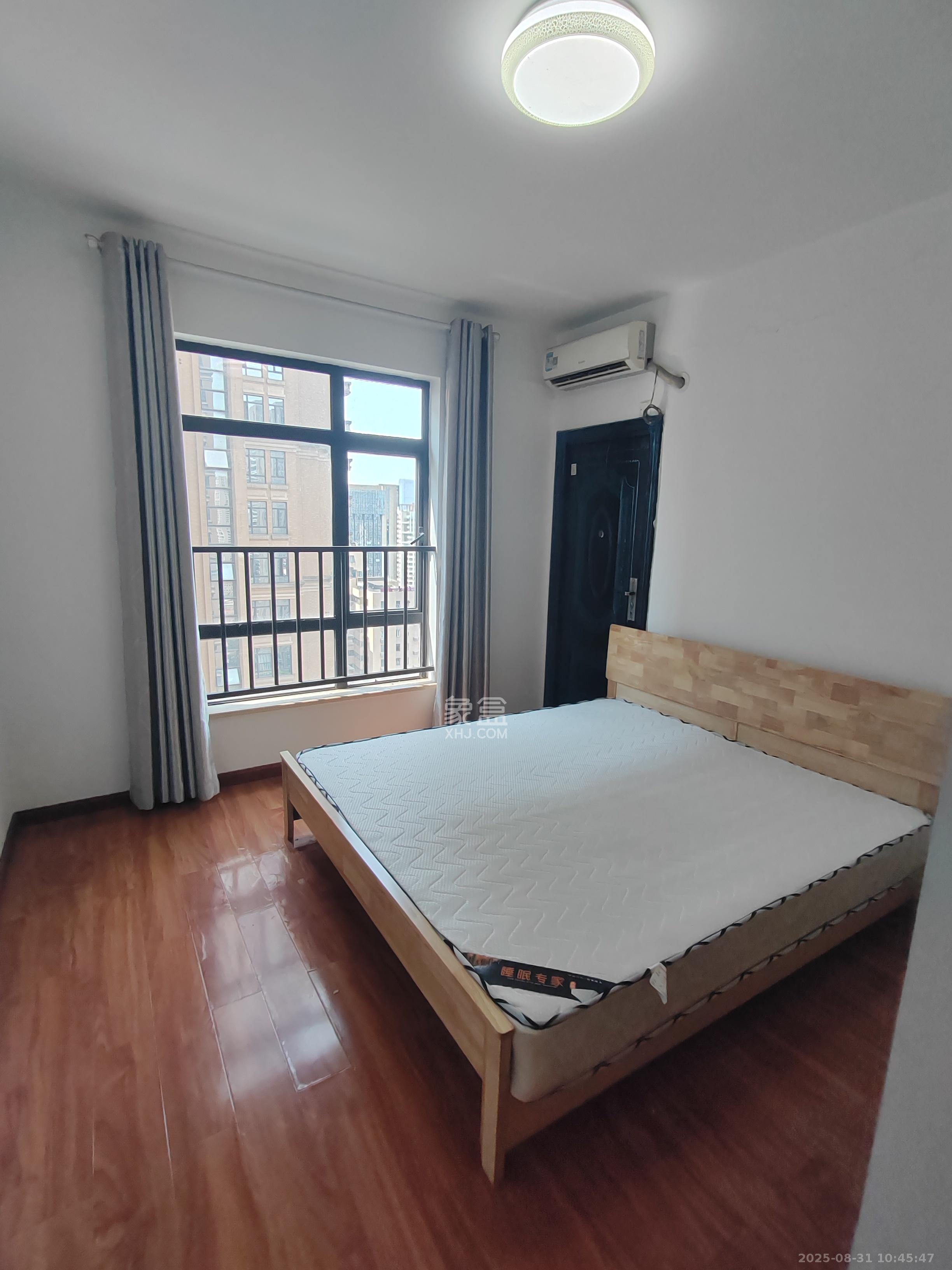 湘域城邦（湘域国际中心）  2室1厅1卫    2500.0元/月室内图