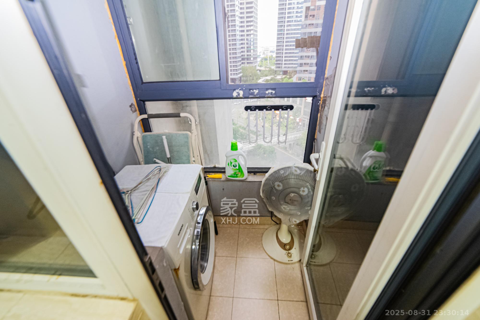 北辰三角洲E3区  1室1厅1卫    52.0万阳台