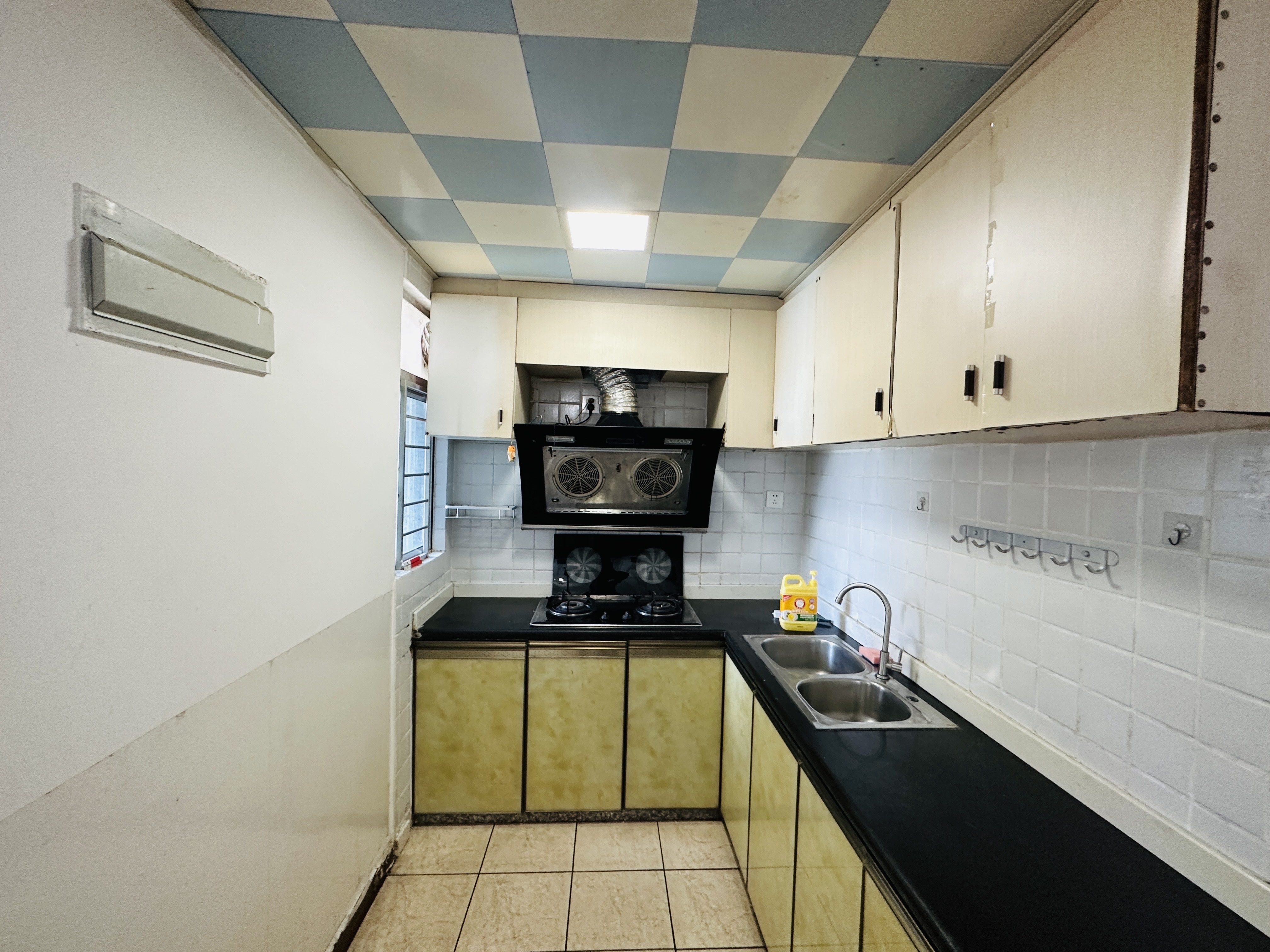 银谷苑 3室2厅2卫 105.0万 银谷苑 3室2厅2卫 105.0万客厅