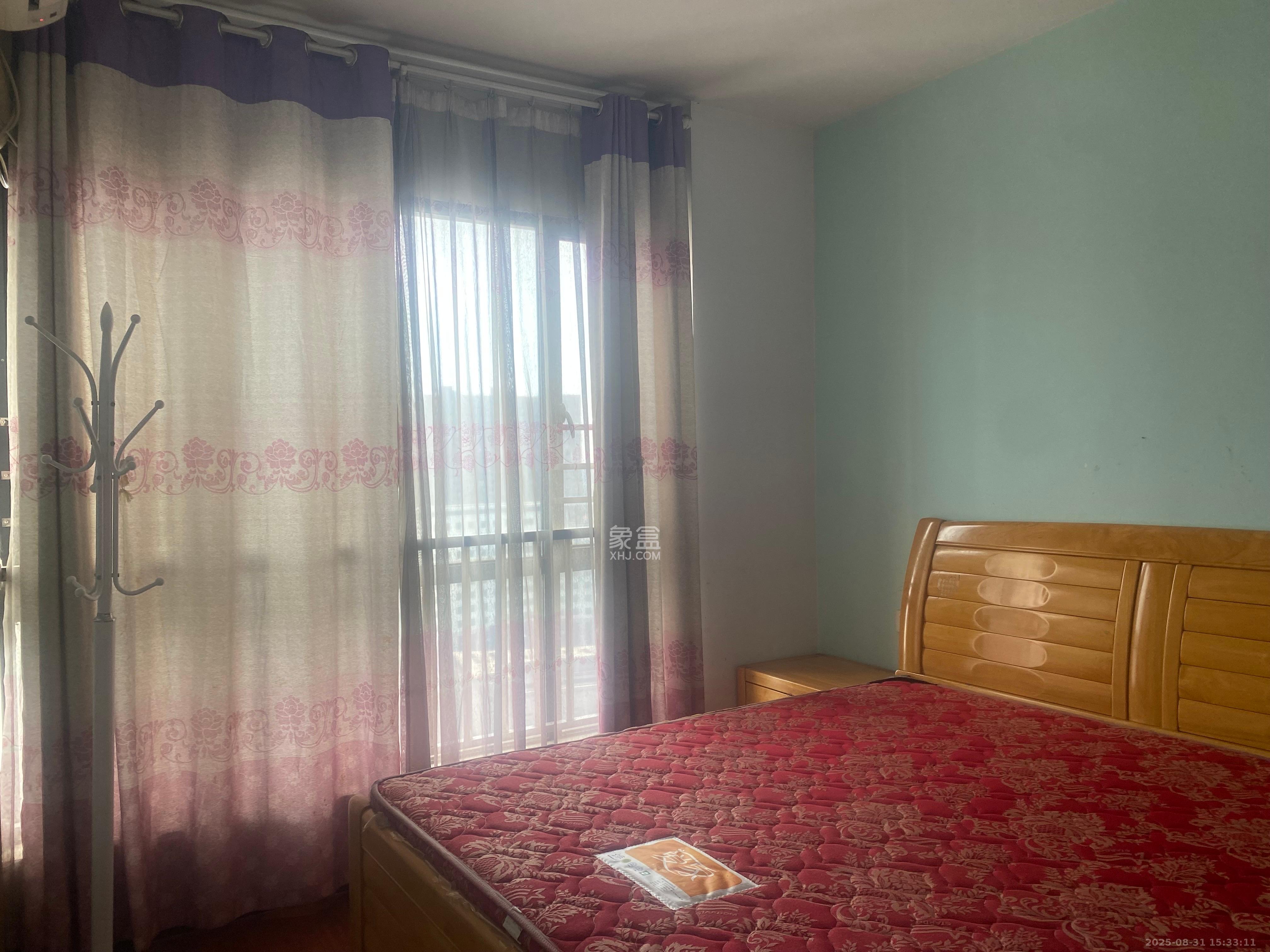 和庄  3室2厅2卫    2000.0元/月室内图