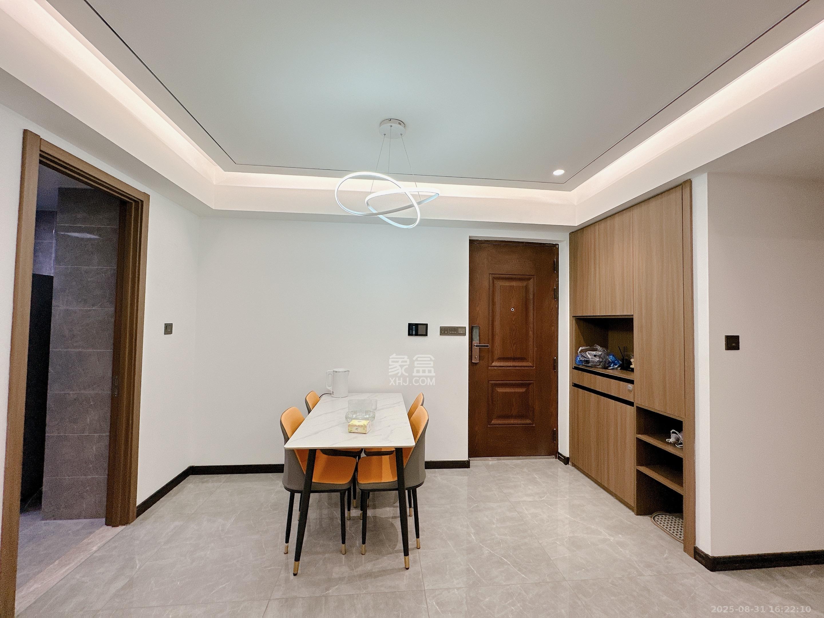 卓越中寰 3室2厅2卫 4380.0元/月 卓越中寰 3室2厅2卫 4380.0元/月室内图