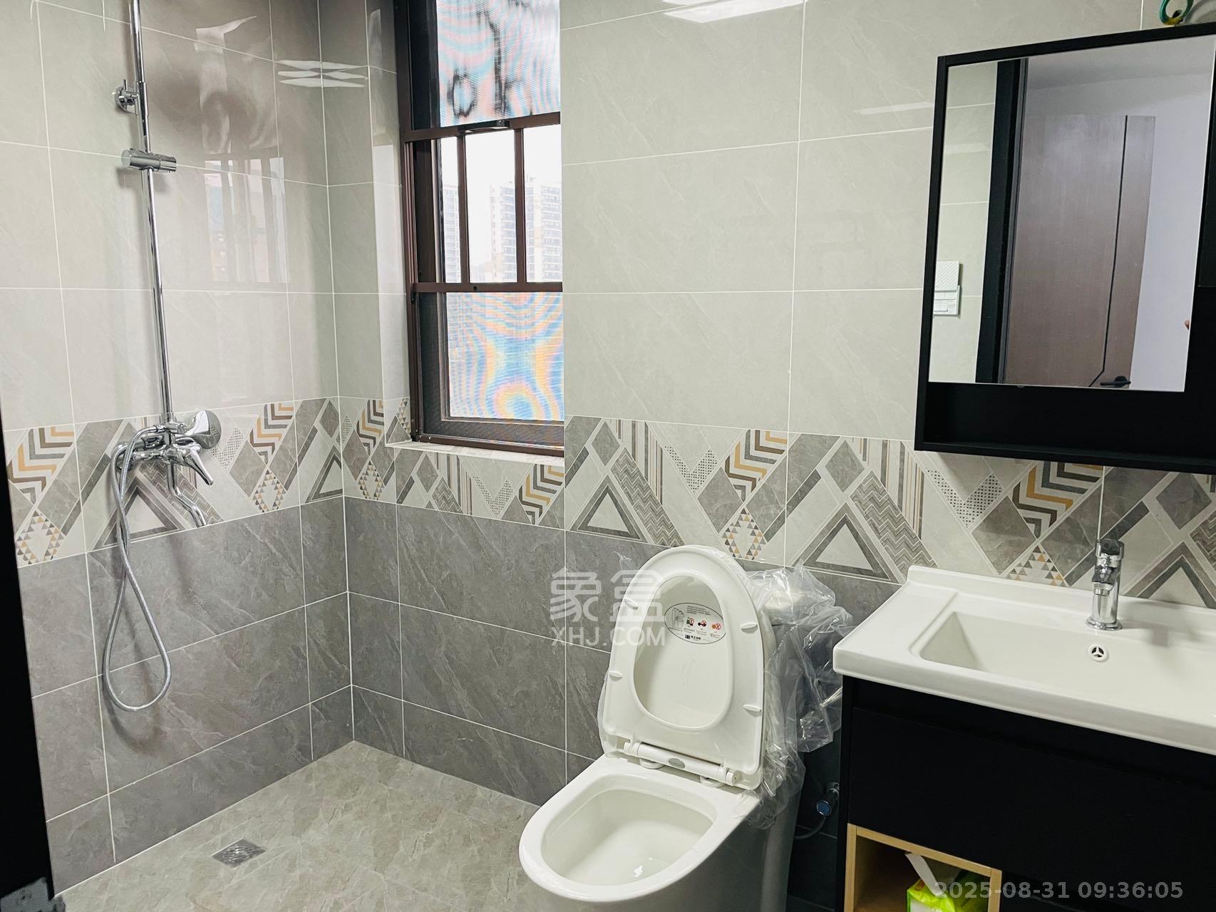 龙湖碧桂园天宸原著 4室2厅2卫 3700.0元/月 龙湖碧桂园天宸原著 4室2厅2卫 3700.0元/月室内图