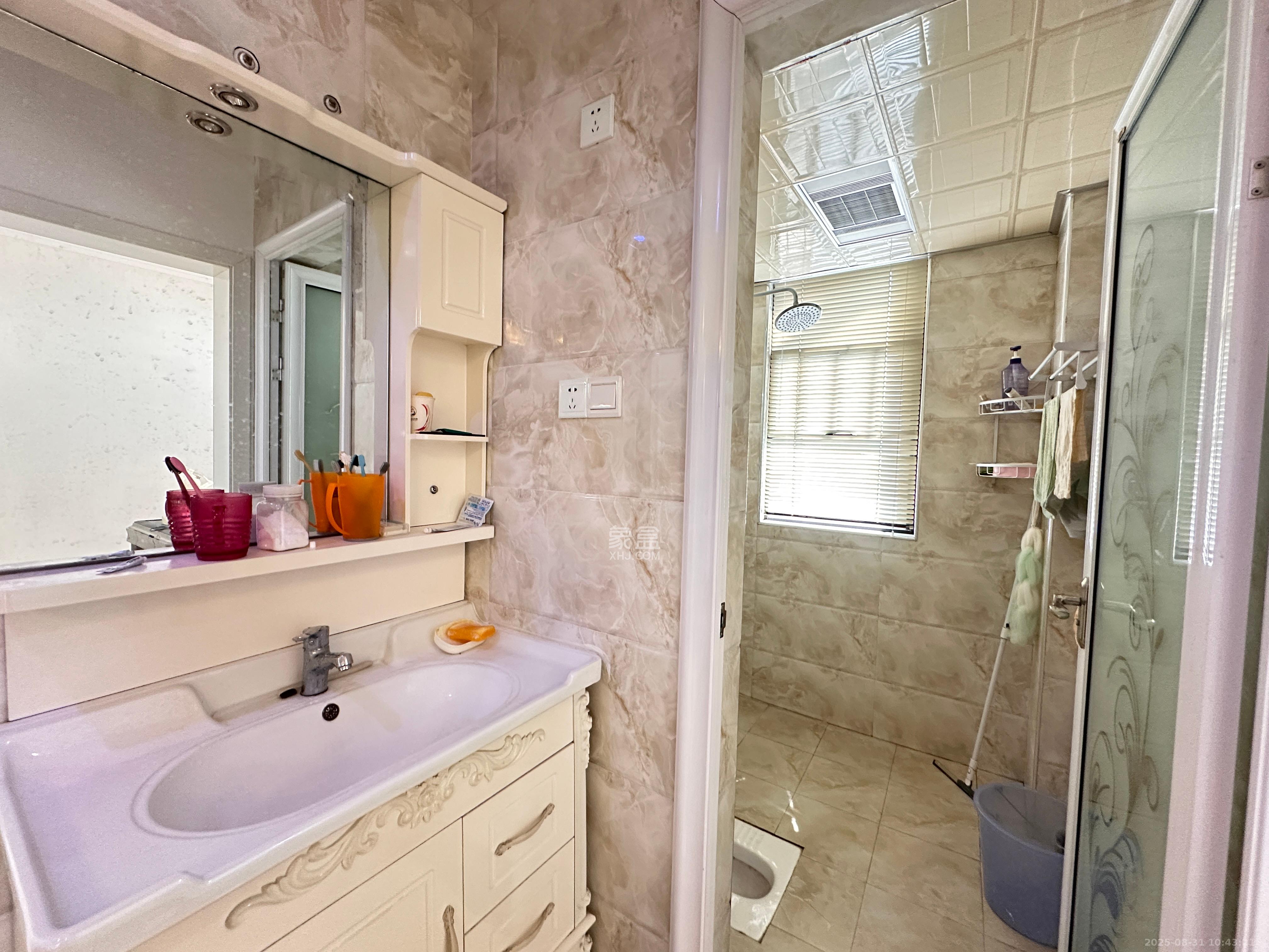 雨花公馆(紫苔名苑) 3室2厅1卫 3100.0元/月 雨花公馆(紫苔名苑) 3室2厅1卫 3100.0元/月室内图