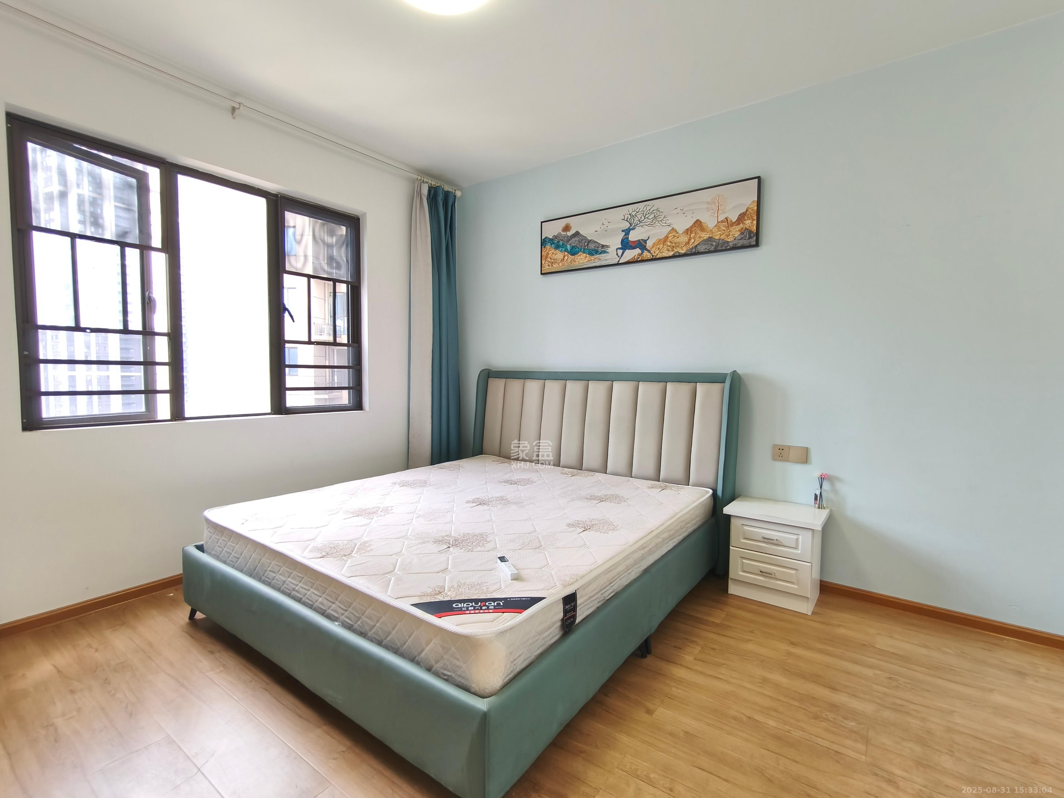 中国铁建梅溪青秀二期  4室2厅2卫    2800.0元/月室内图