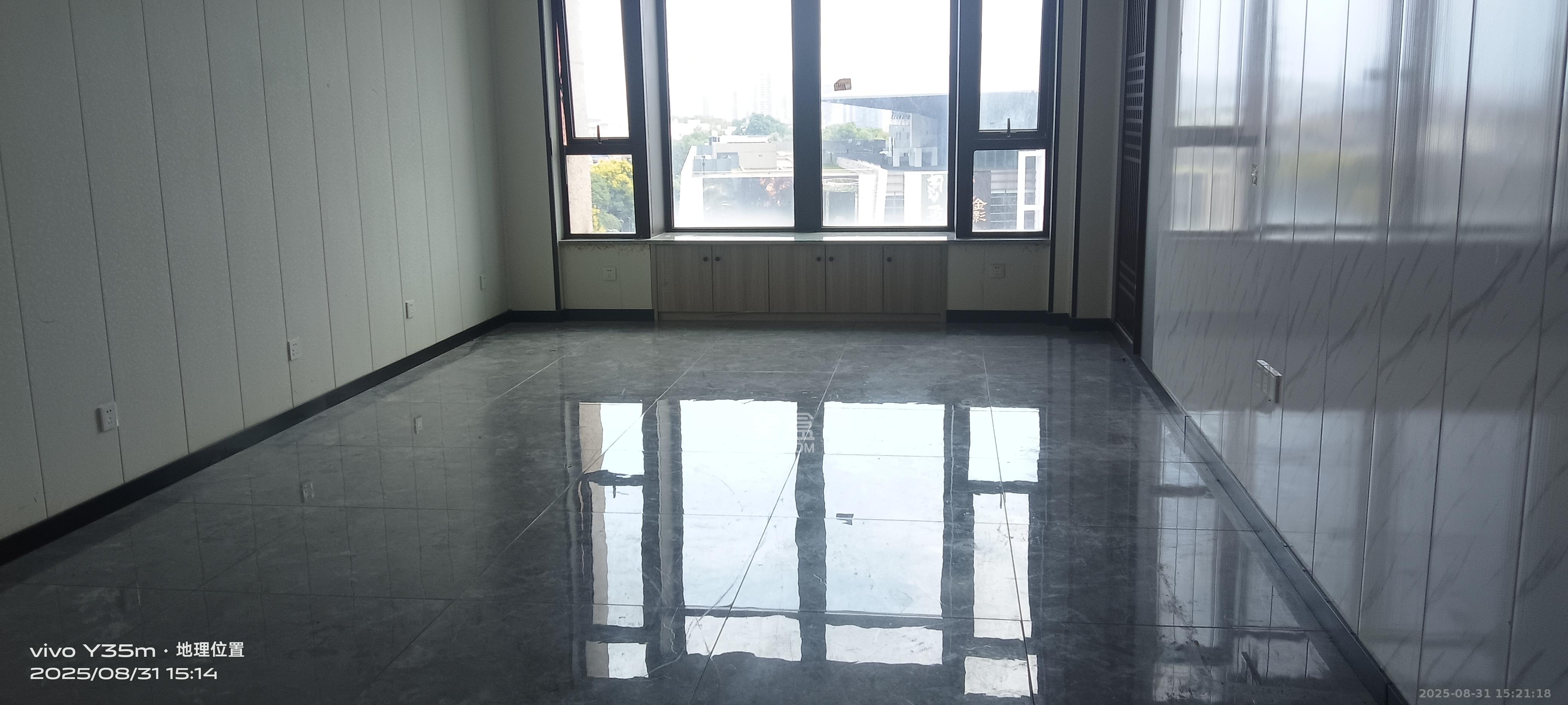 公园9号大都会 1室1厅1卫 2400.0元/月 公园9号大都会 1室1厅1卫 2400.0元/月室内图