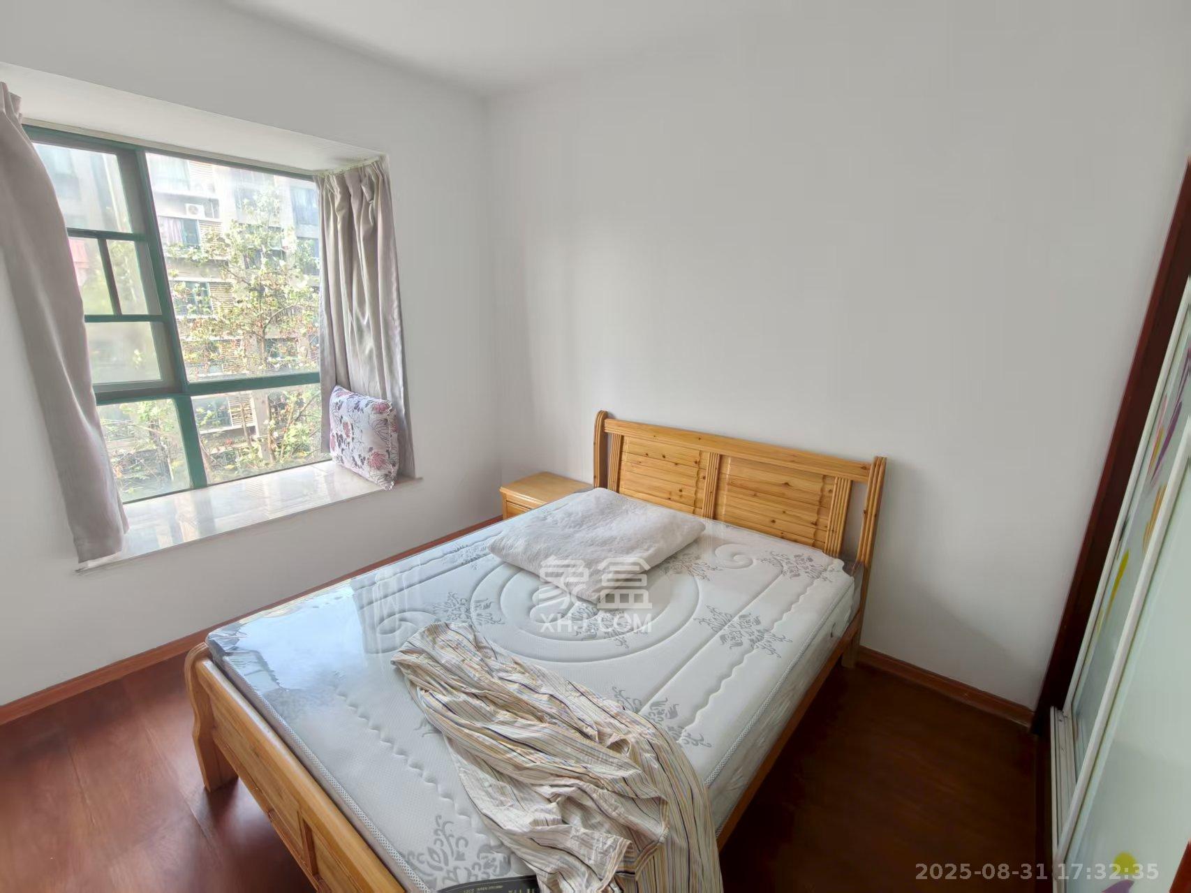 华天苑 3室2厅1卫 2300.0元/月 华天苑 3室2厅1卫 2300.0元/月室内图