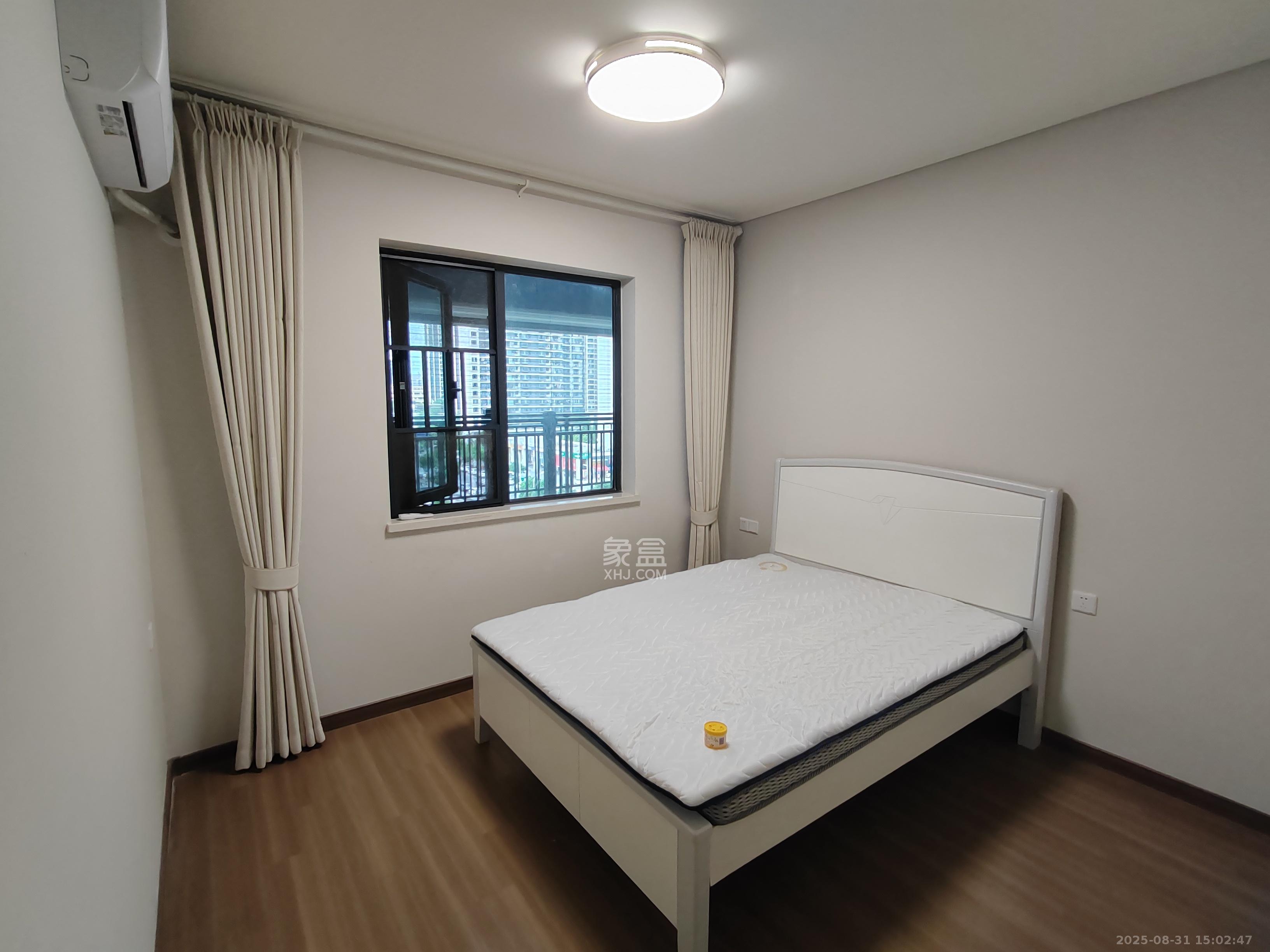 保利恒伟时光印象  4室2厅2卫    2600.0元/月室内图