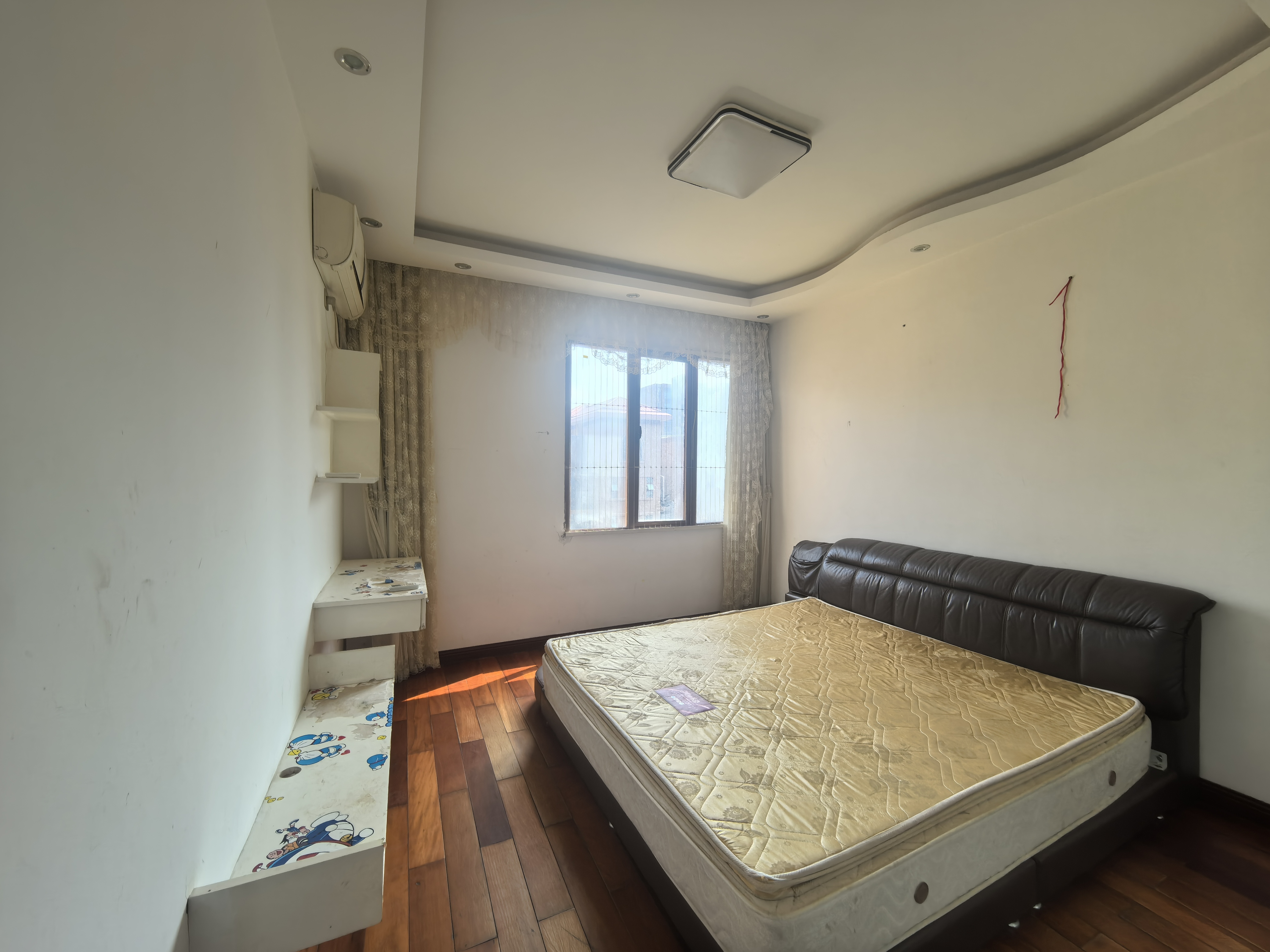 湾田和悦  3室2厅2卫   1800.00元/月室内图