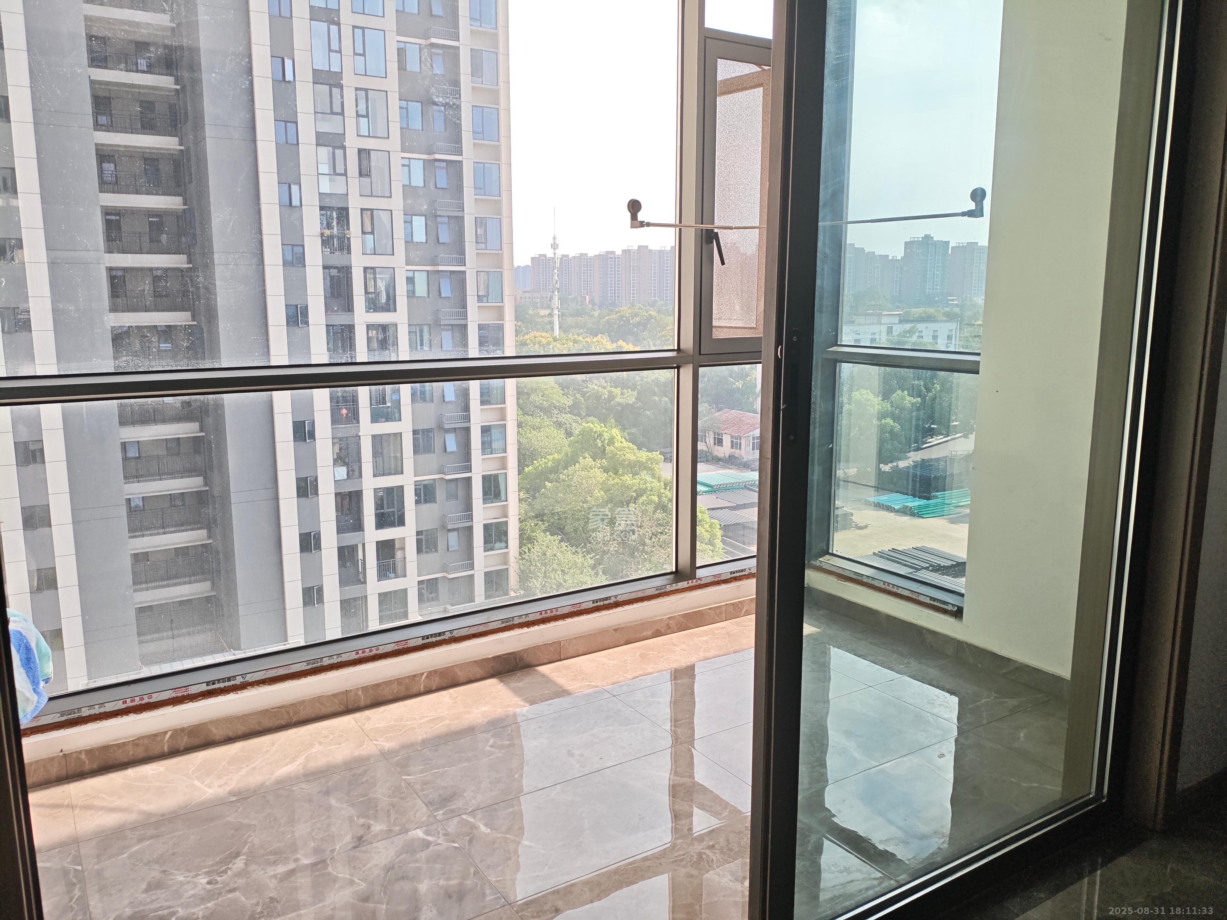 梅溪枫林  4室2厅2卫    3500.0元/月 梅溪枫林  4室2厅2卫    3500.0元/月室内图