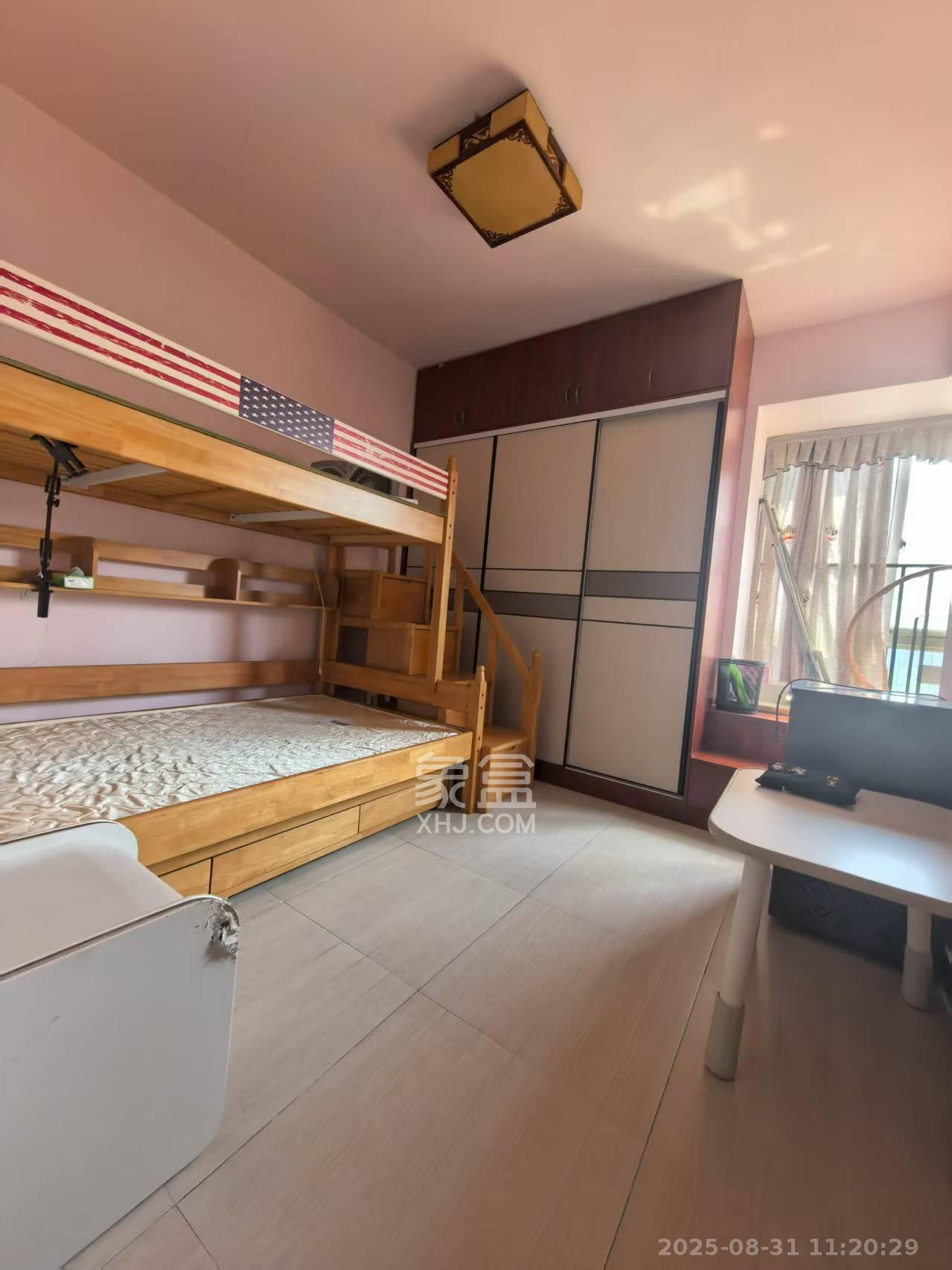 爱琴海岸  4室2厅2卫    2600.0元/月 爱琴海岸  4室2厅2卫    2600.0元/月室内图