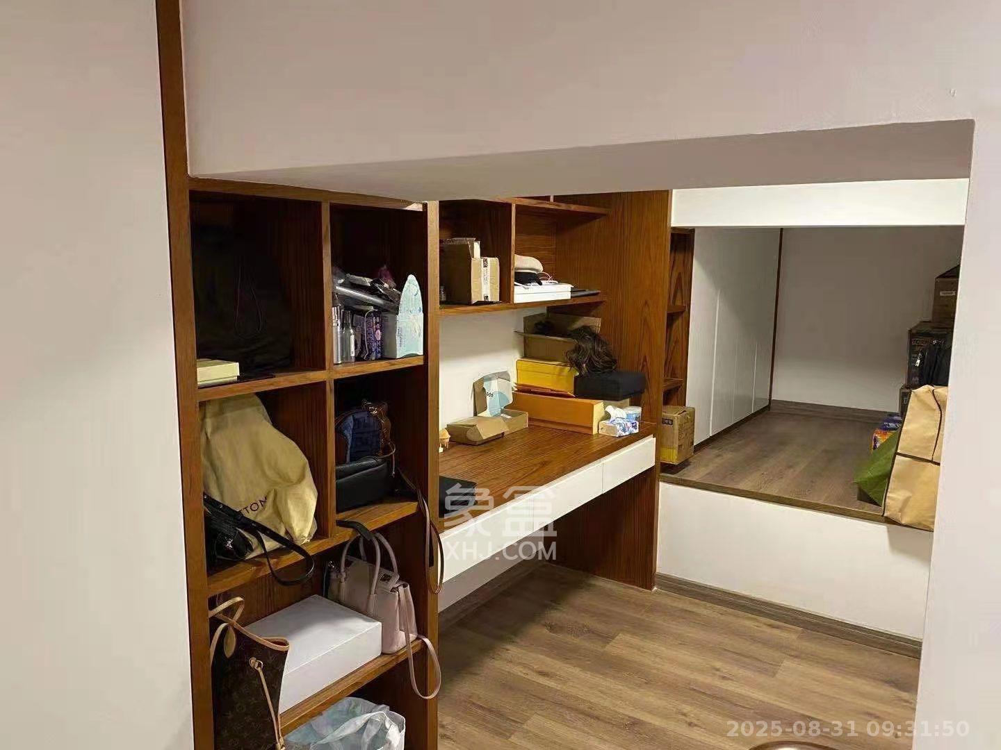 洋湖时代  1室1厅1卫    1600.0元/月 洋湖时代  1室1厅1卫    1600.0元/月室内图