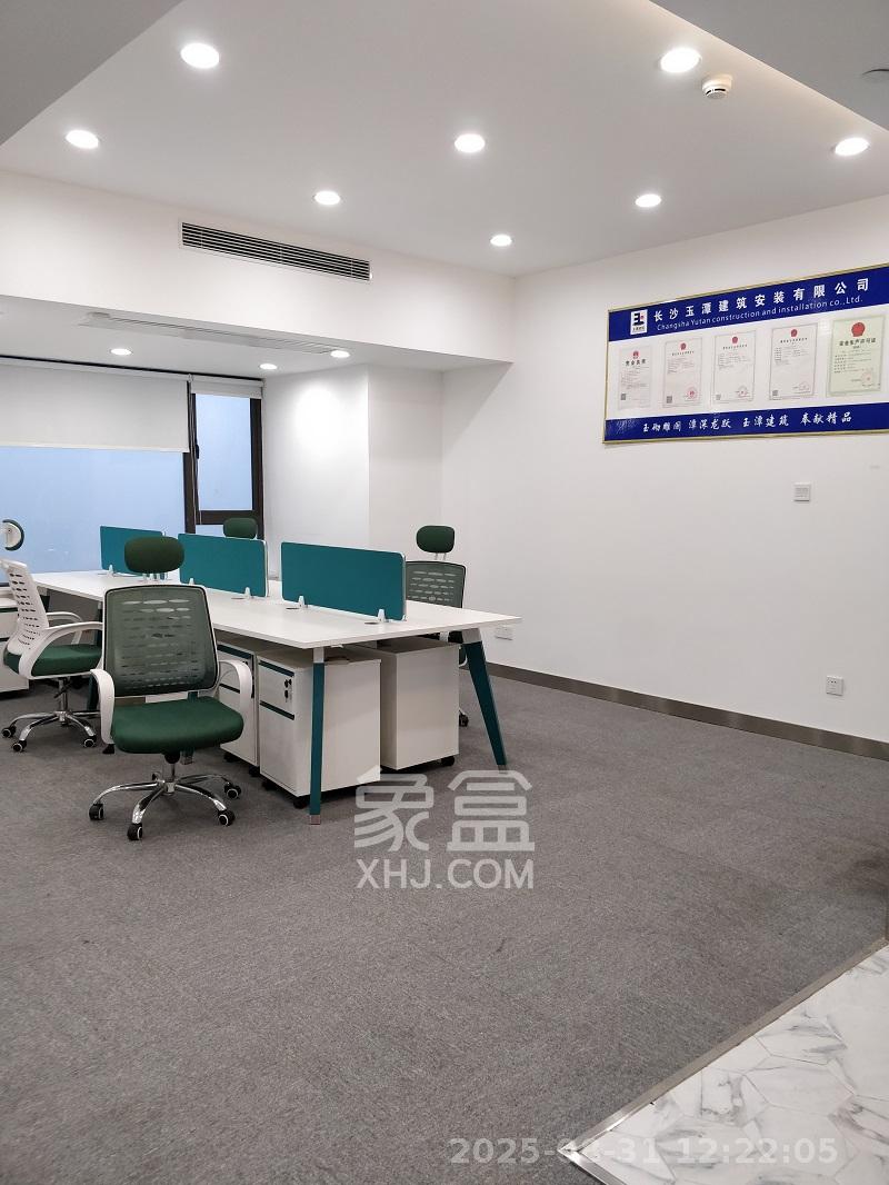 当代滨江MOMA  1室1厅1卫    1800.0元/月 当代滨江MOMA  1室1厅1卫    1800.0元/月室内图