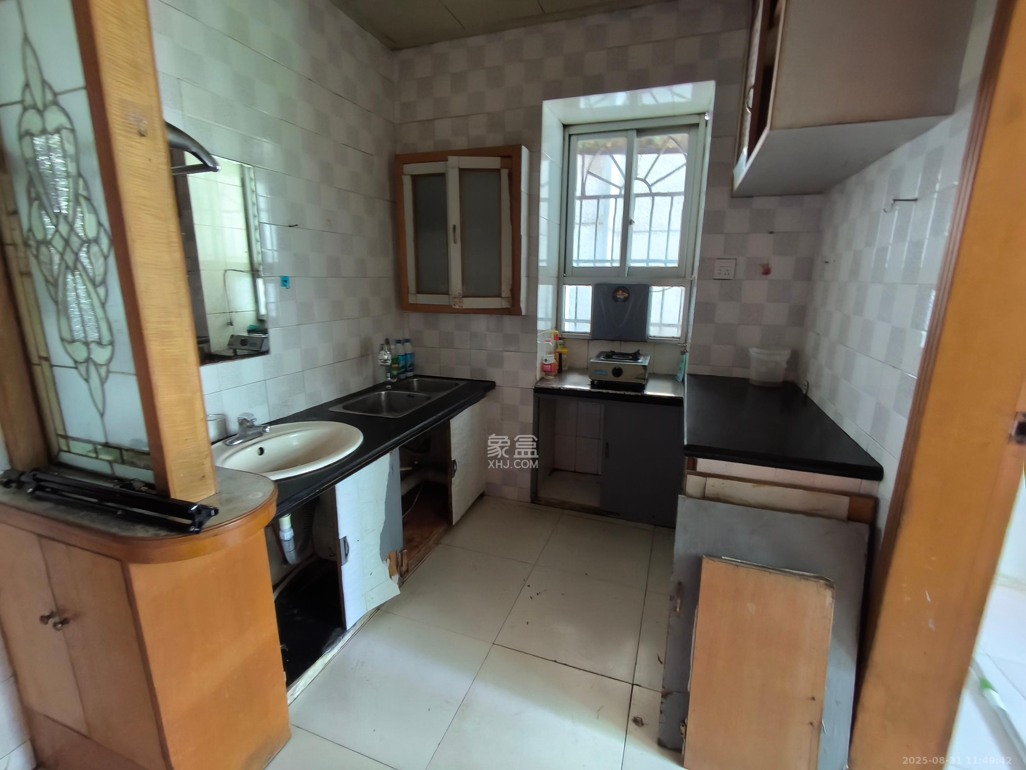 桂花二村 1室1厅1卫 1100.0元/月 桂花二村 1室1厅1卫 1100.0元/月室内图