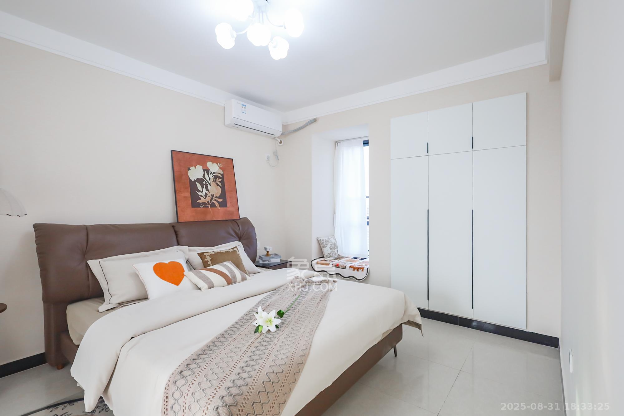 兰亭都荟(璟峰苑) 3室2厅2卫 128.0万 兰亭都荟(璟峰苑) 3室2厅2卫 128.0万卧室