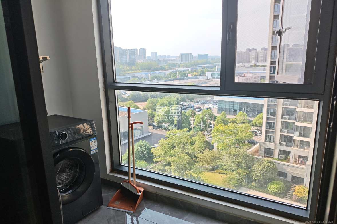 梅溪枫林  4室2厅2卫    3500.0元/月 梅溪枫林  4室2厅2卫    3500.0元/月室内图