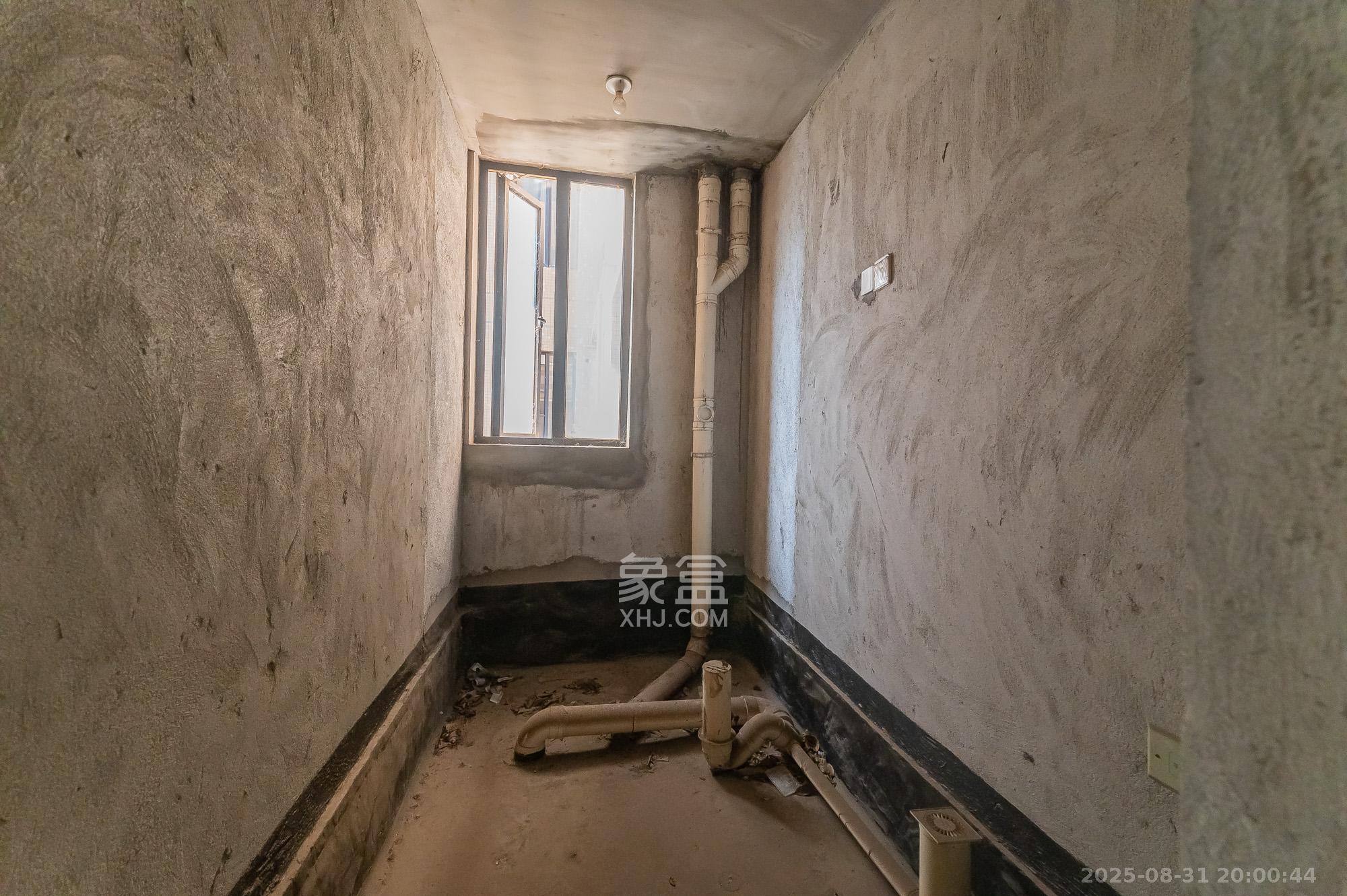 松雅湖金岸  3室2厅1卫    118.0万其他