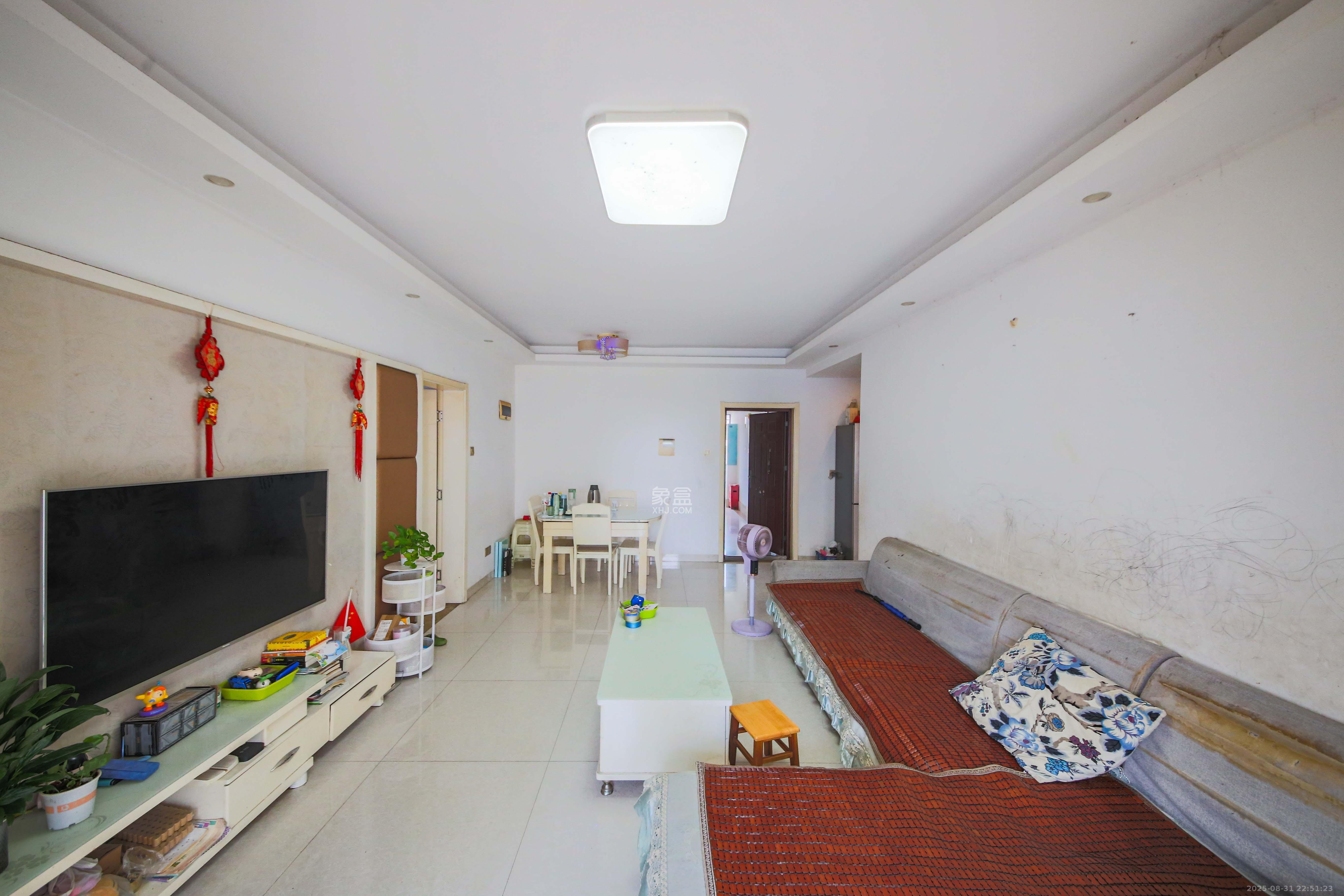 钱隆学府一、二期  2室2厅1卫    59.8万 钱隆学府一、二期  2室2厅1卫    59.8万