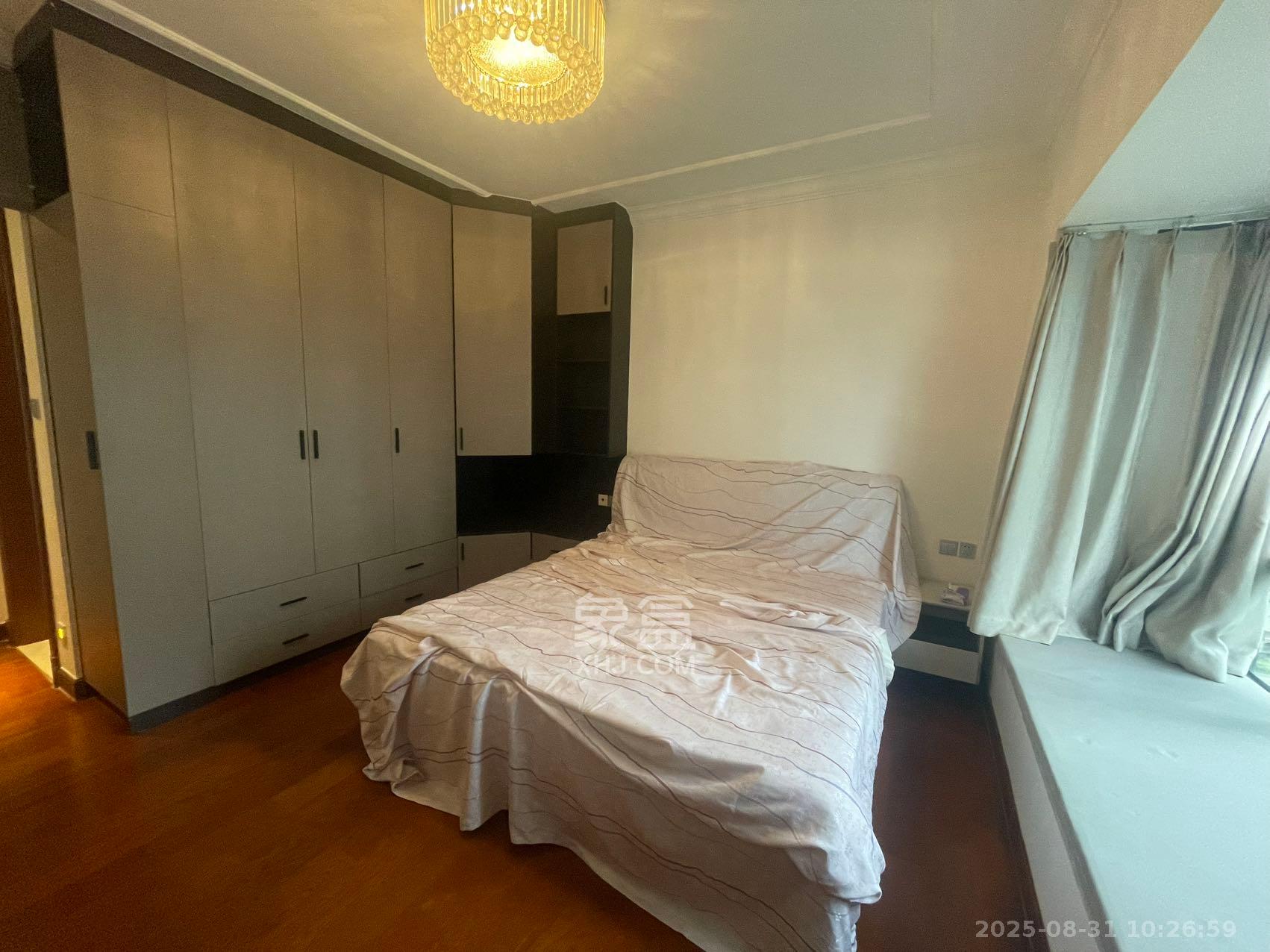 恒大文化旅游城B区  4室2厅2卫    2500.0元/月 恒大文化旅游城B区  4室2厅2卫    2500.0元/月室内图