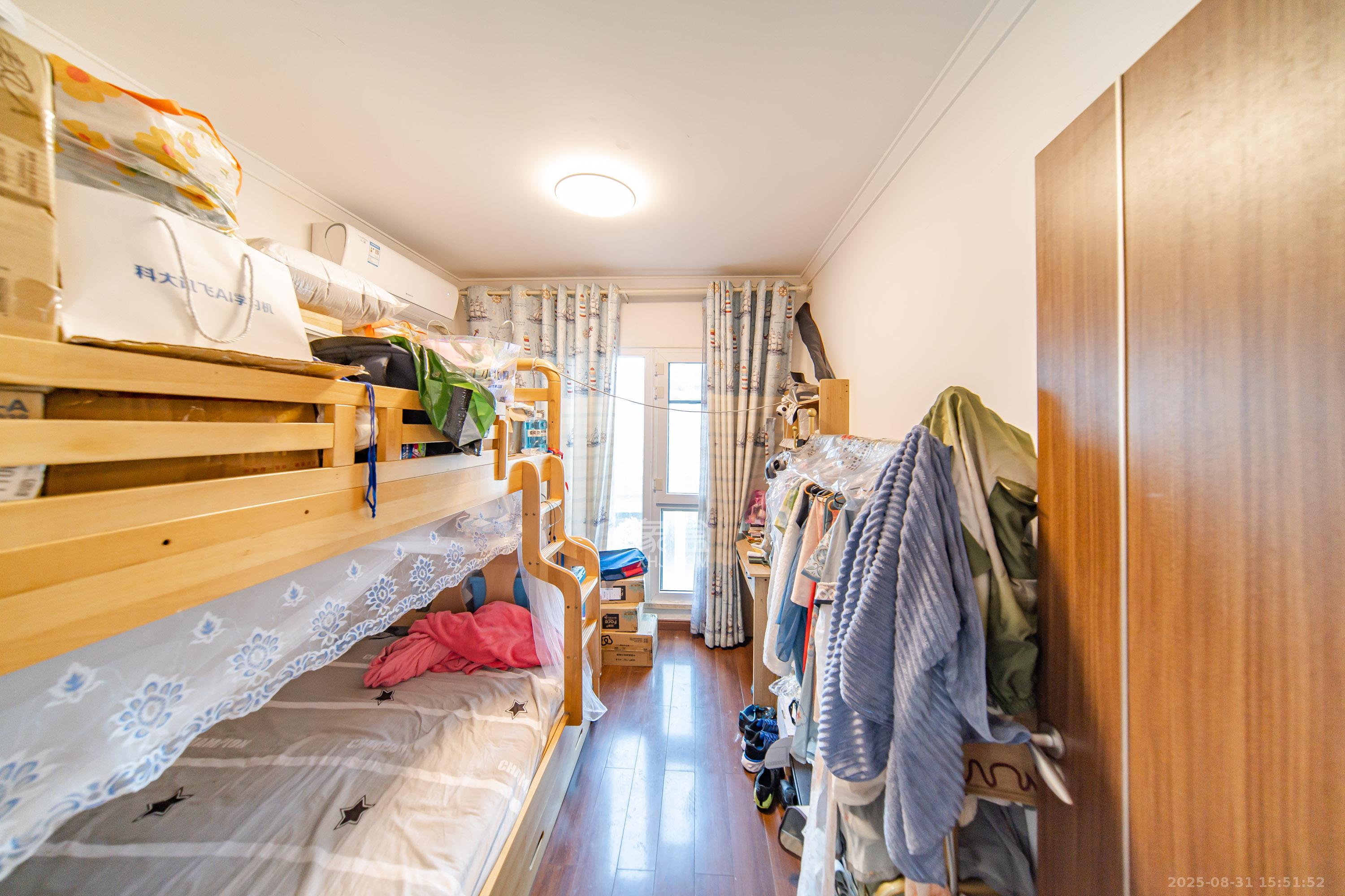 万科白鹭郡  3室2厅2卫    100.0万 万科白鹭郡  3室2厅2卫    100.0万卧室