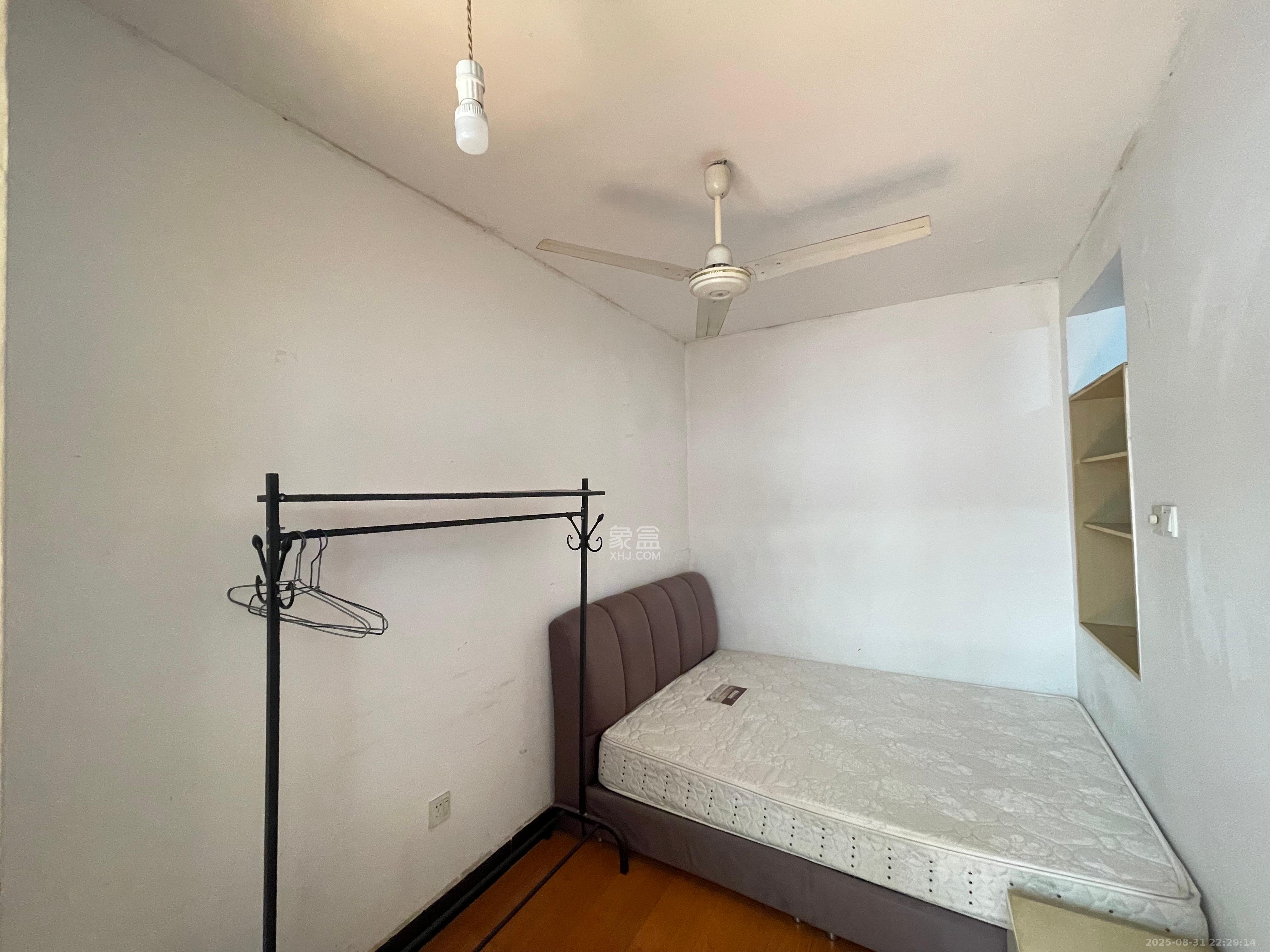 上碧湘街碧丽楼  1室0厅0卫    2000.0元/月室内图