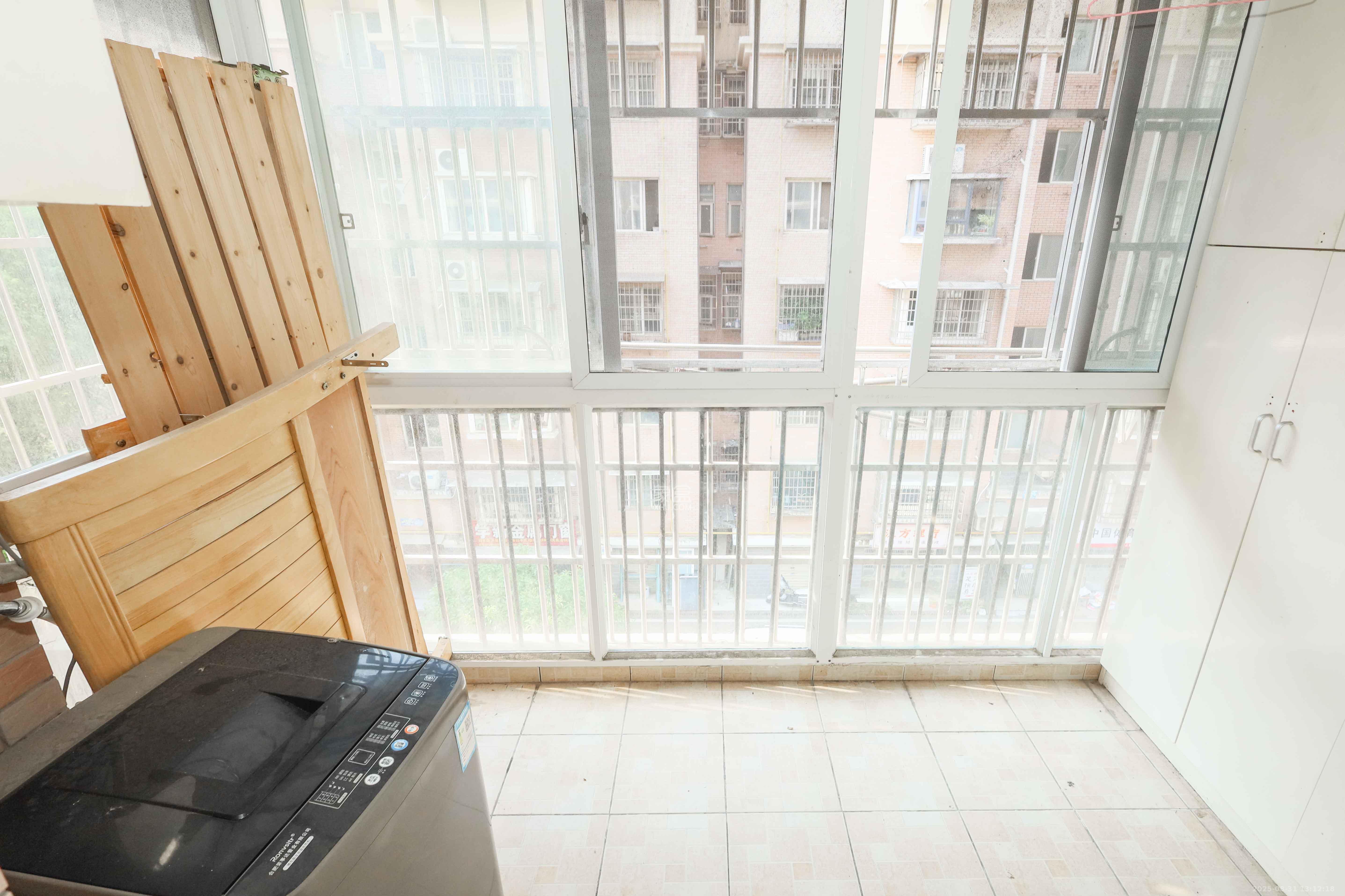 桔洲新苑(桔洲印象)  3室2厅1卫    48.6万 桔洲新苑(桔洲印象)  3室2厅1卫    48.6万阳台