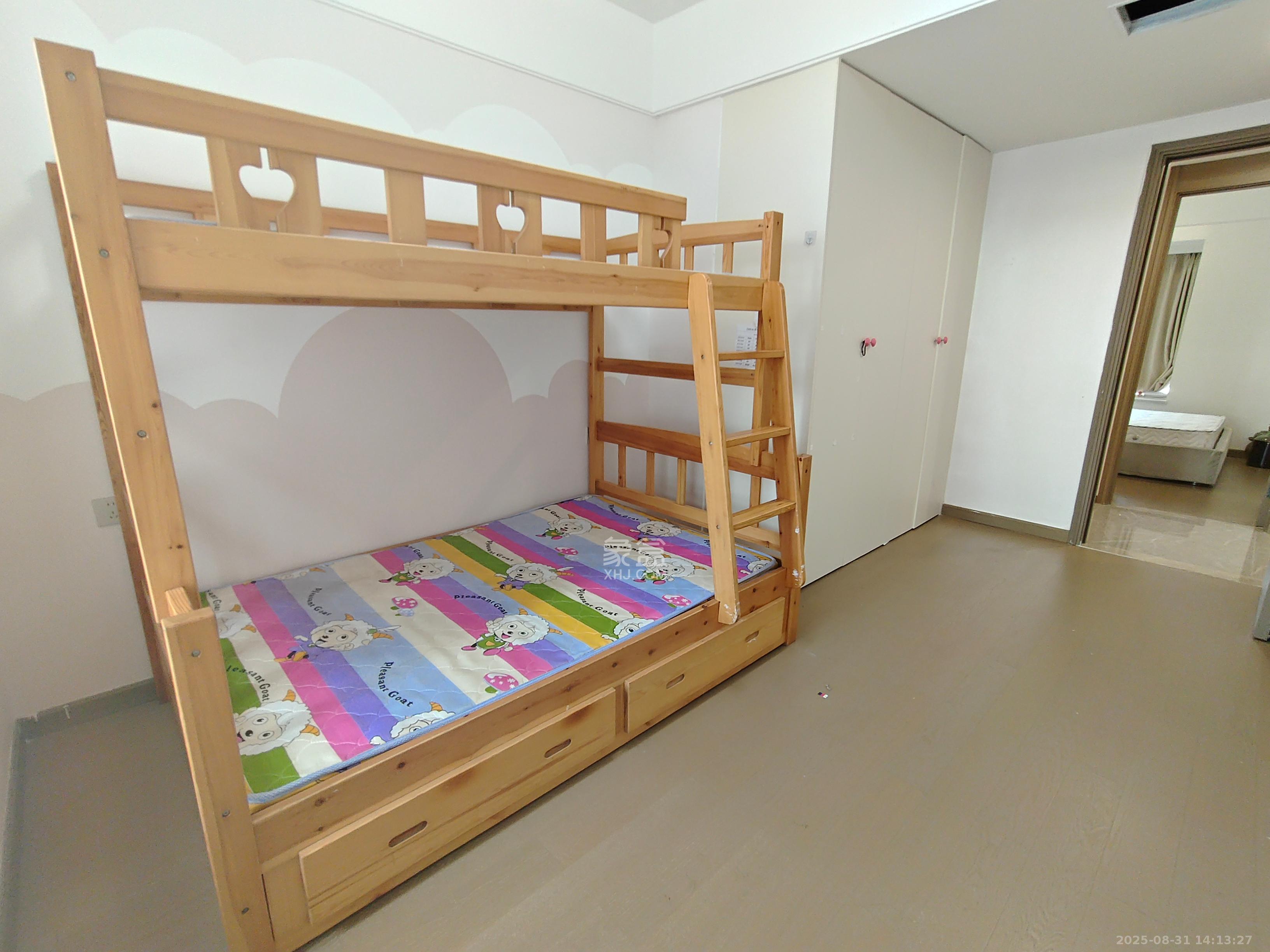 长沙溪山悦  4室2厅2卫   3400.00元/月室内图