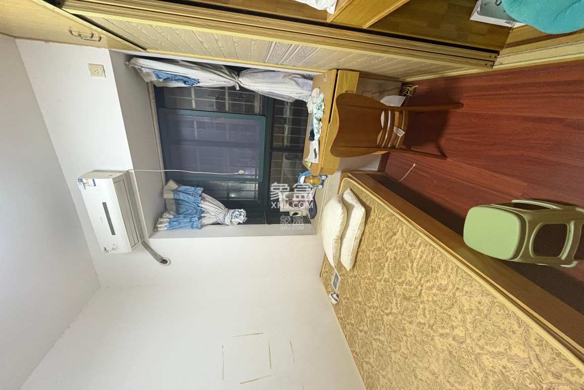 银盘鑫城 1室2厅1卫 1500.0元/月 银盘鑫城 1室2厅1卫 1500.0元/月室内图