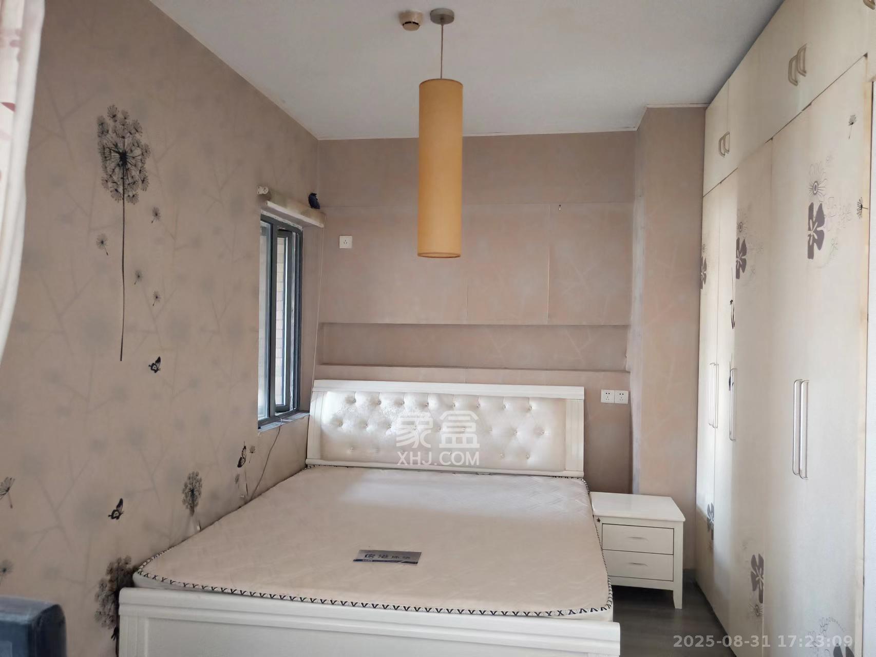 上海城小区 1室1厅1卫 1400.0元/月 上海城小区 1室1厅1卫 1400.0元/月室内图