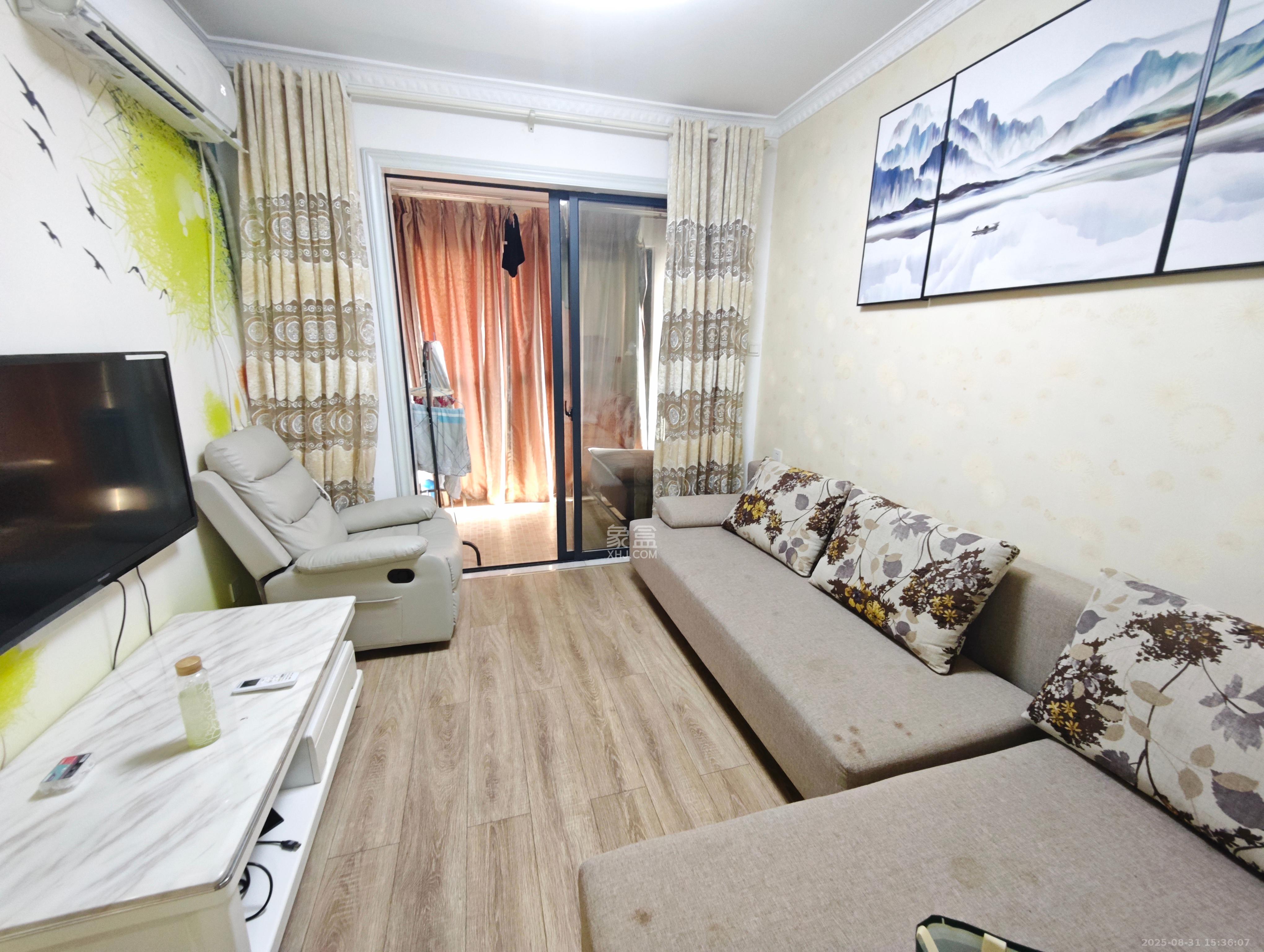 融科东南海 1室2厅1卫 2050.0元/月 融科东南海 1室2厅1卫 2050.0元/月室内图