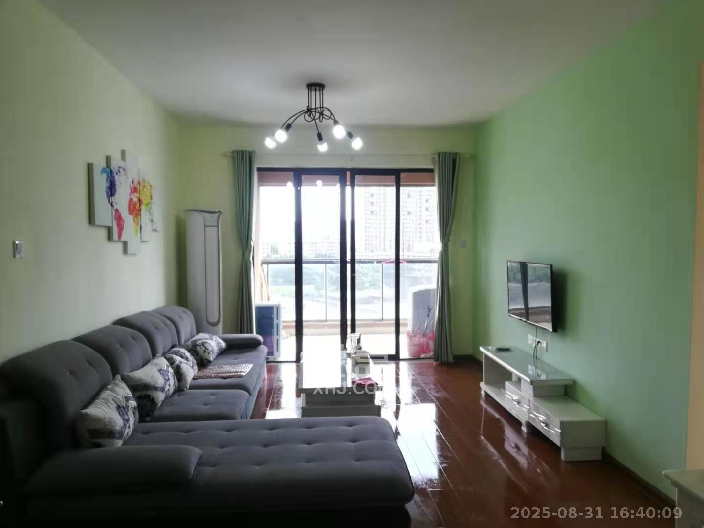 荣悦台 2室2厅1卫 3200.0元/月 荣悦台 2室2厅1卫 3200.0元/月室内图