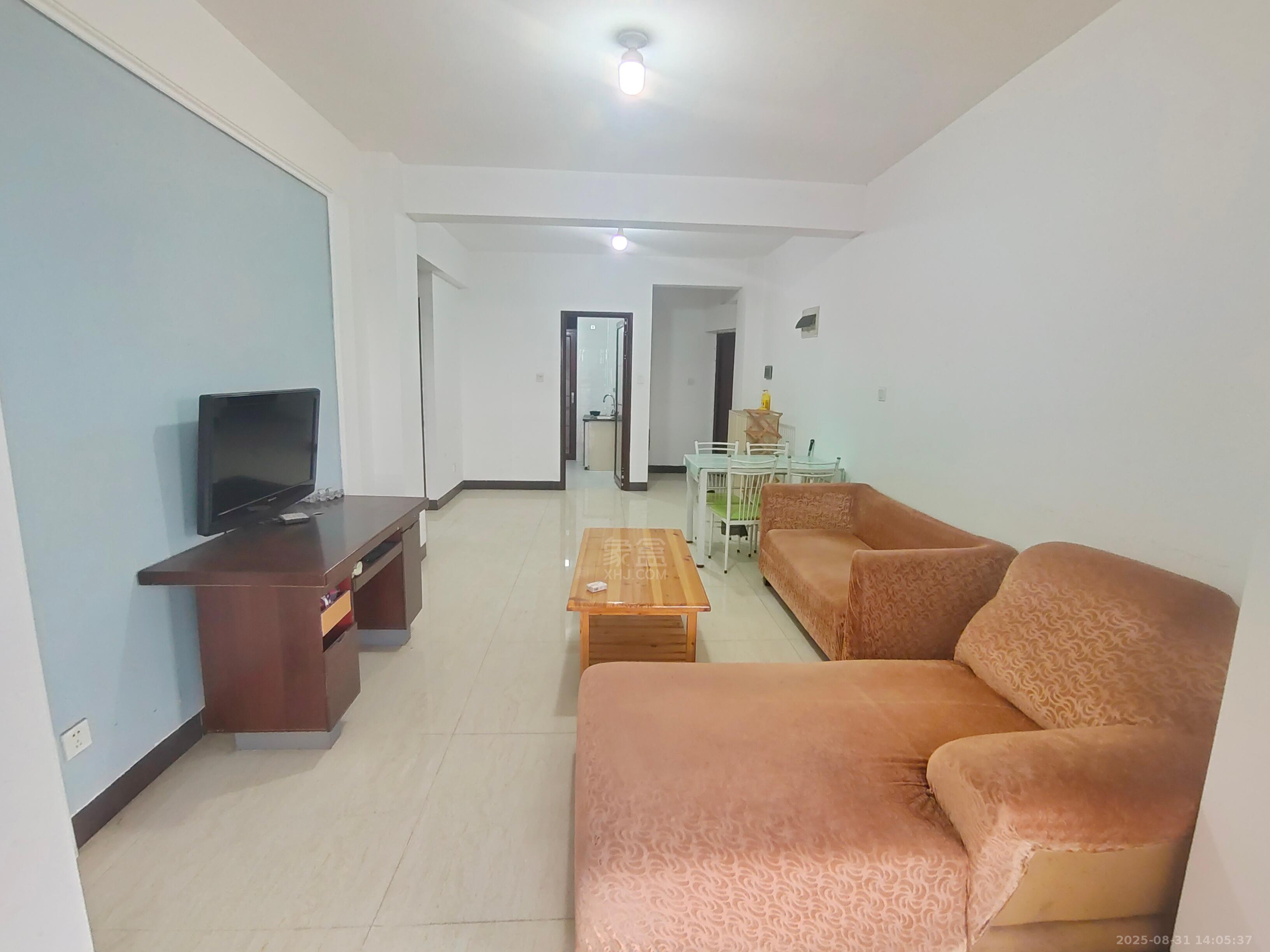 文化园三期  2室2厅1卫    1300.0元/月室内图