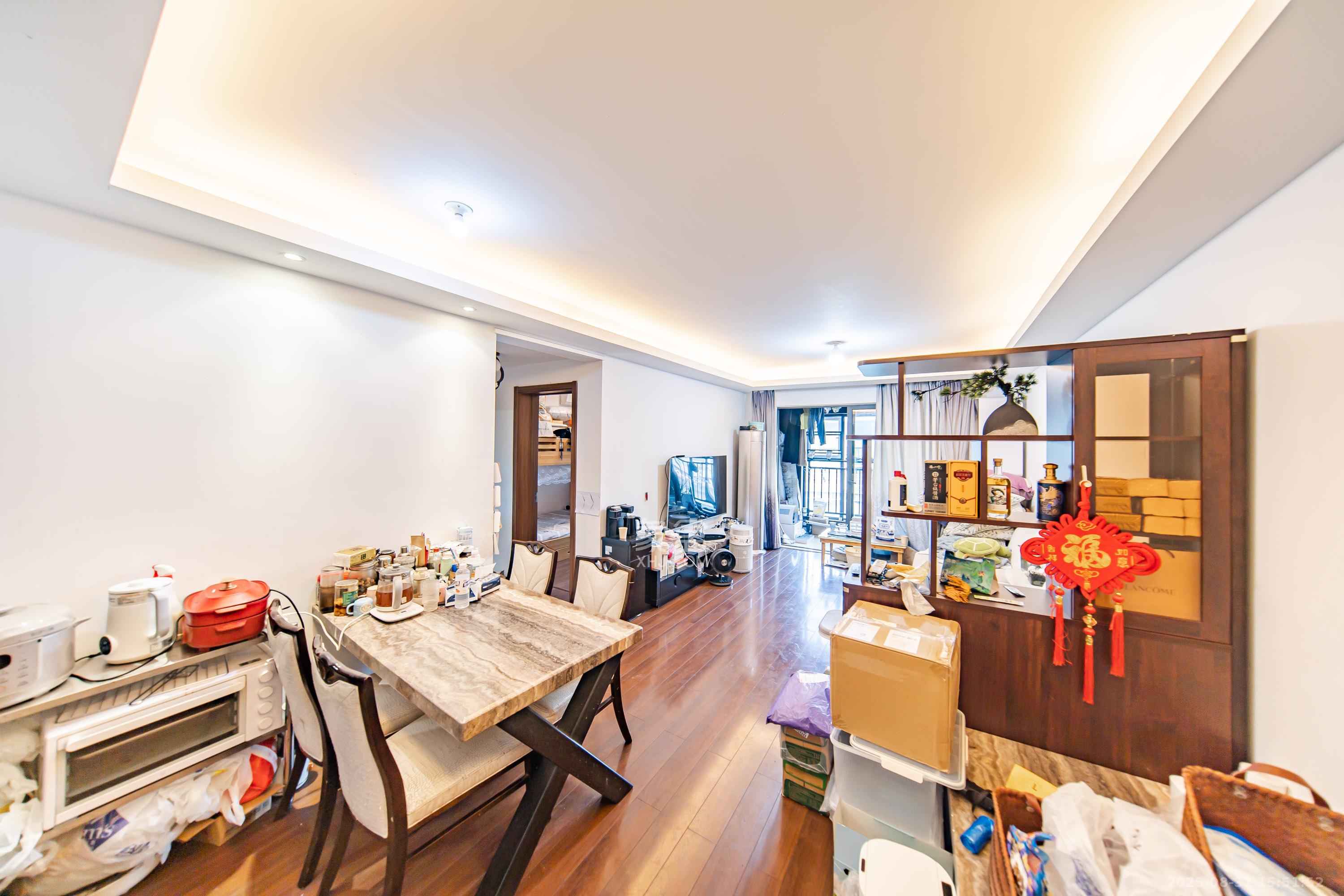 万科白鹭郡  3室2厅2卫    100.0万 万科白鹭郡  3室2厅2卫    100.0万客厅