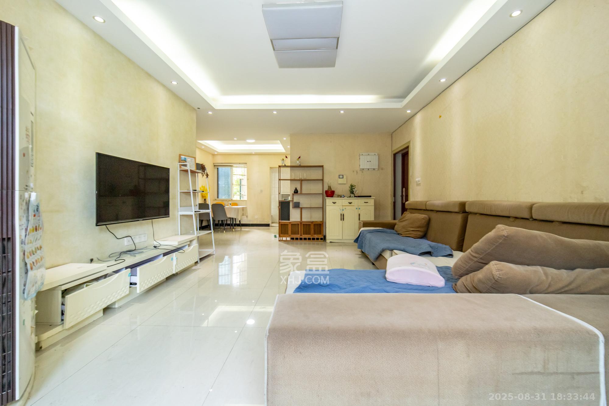 时代星城  3室2厅2卫   60.00万