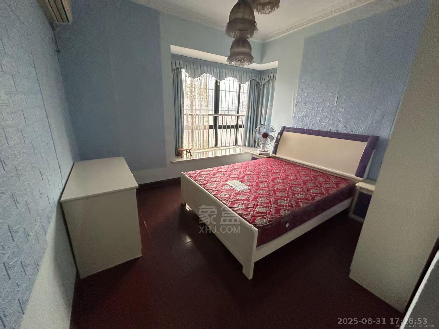 湘银二期世纪花园 4室3厅4卫 2800.0元/月 湘银二期世纪花园 4室3厅4卫 2800.0元/月室内图