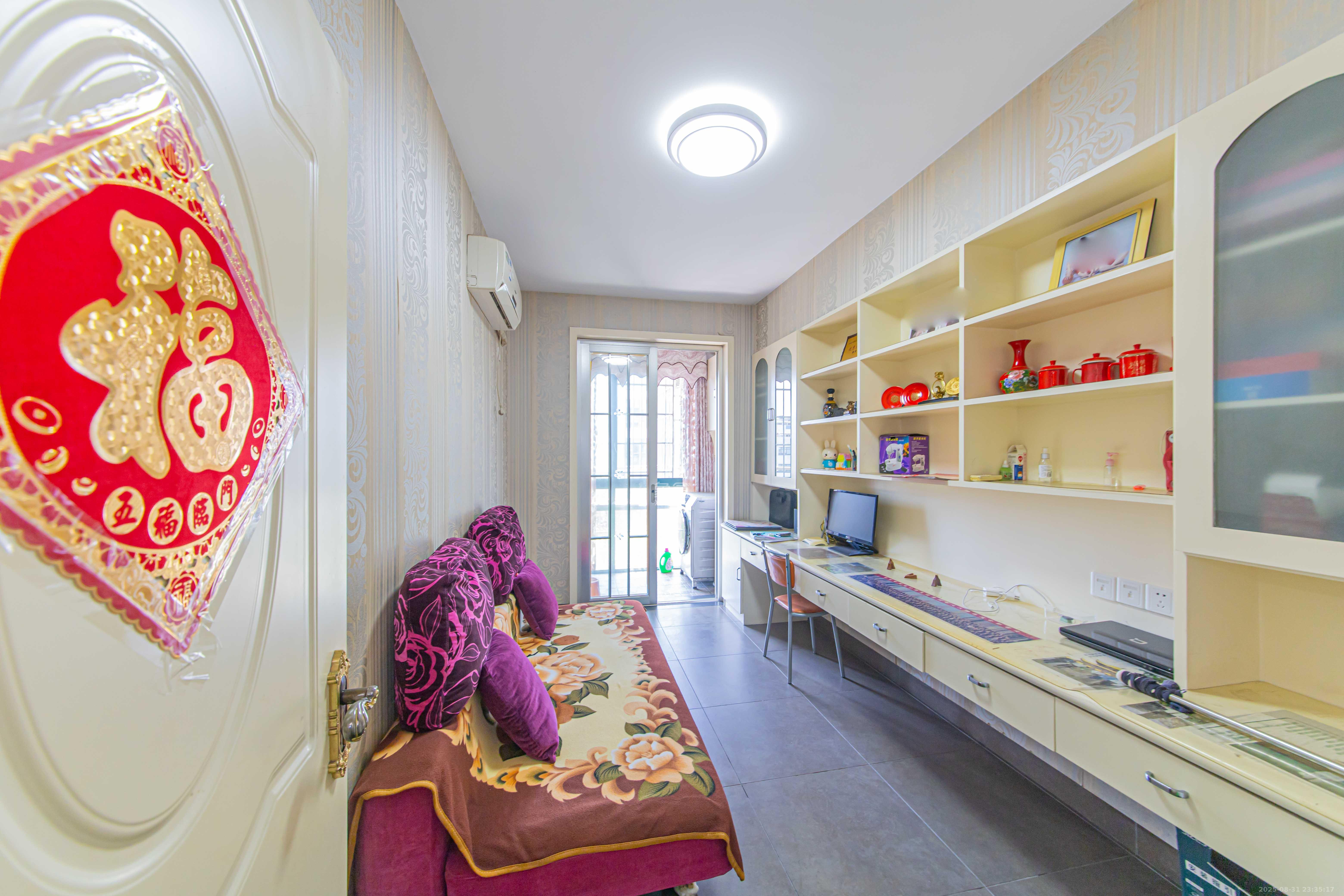 银桂苑 1室2厅2卫 160.0万 银桂苑 1室2厅2卫 160.0万卧室