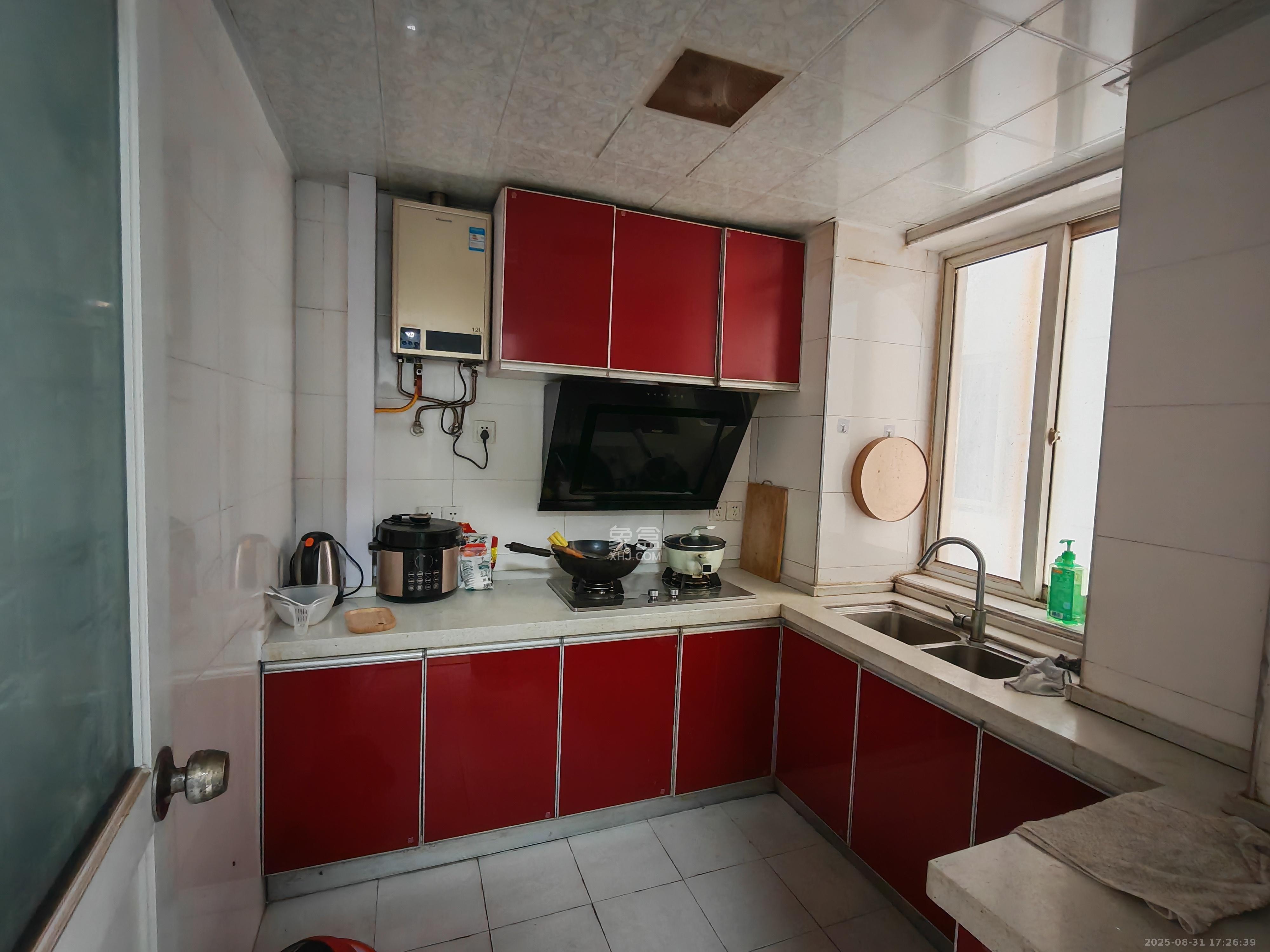 未来现代城  4室2厅2卫    2200.0元/月室内图