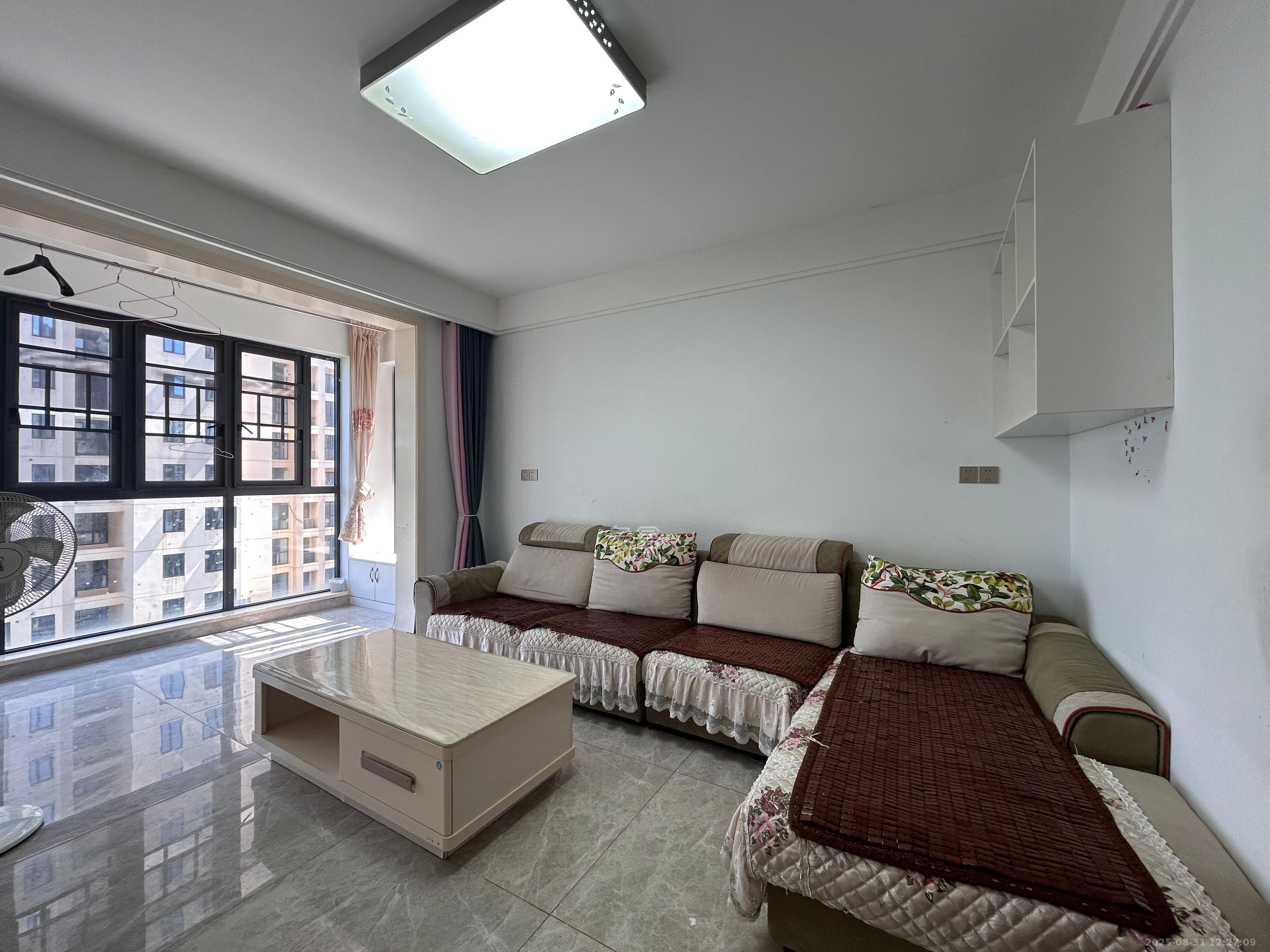 怡海星城 1室0厅0卫 1900.0元/月 怡海星城 1室0厅0卫 1900.0元/月室内图