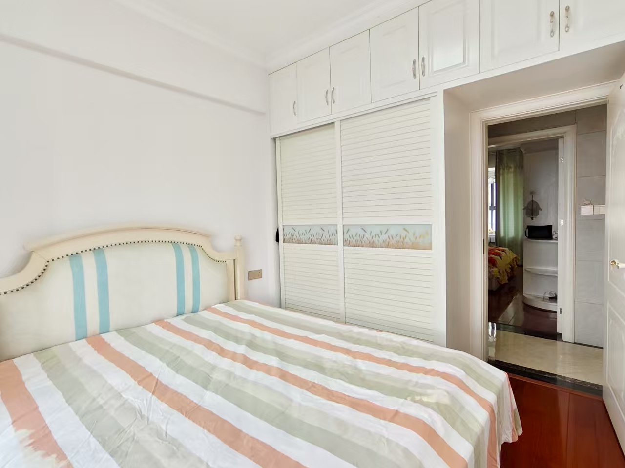 华府世家 3室2厅2卫 69.8万 华府世家 3室2厅2卫 69.8万室内图