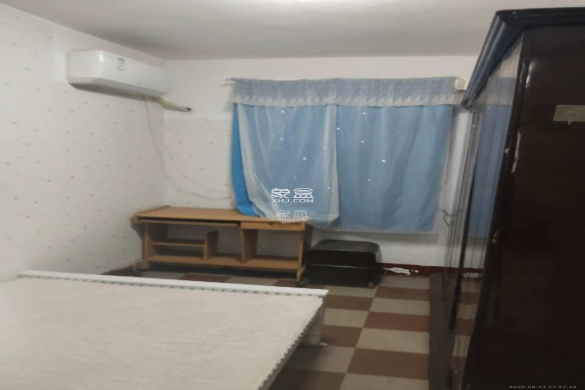 红旗区五片 2室1厅1卫 1600.0元/月 红旗区五片 2室1厅1卫 1600.0元/月室内图