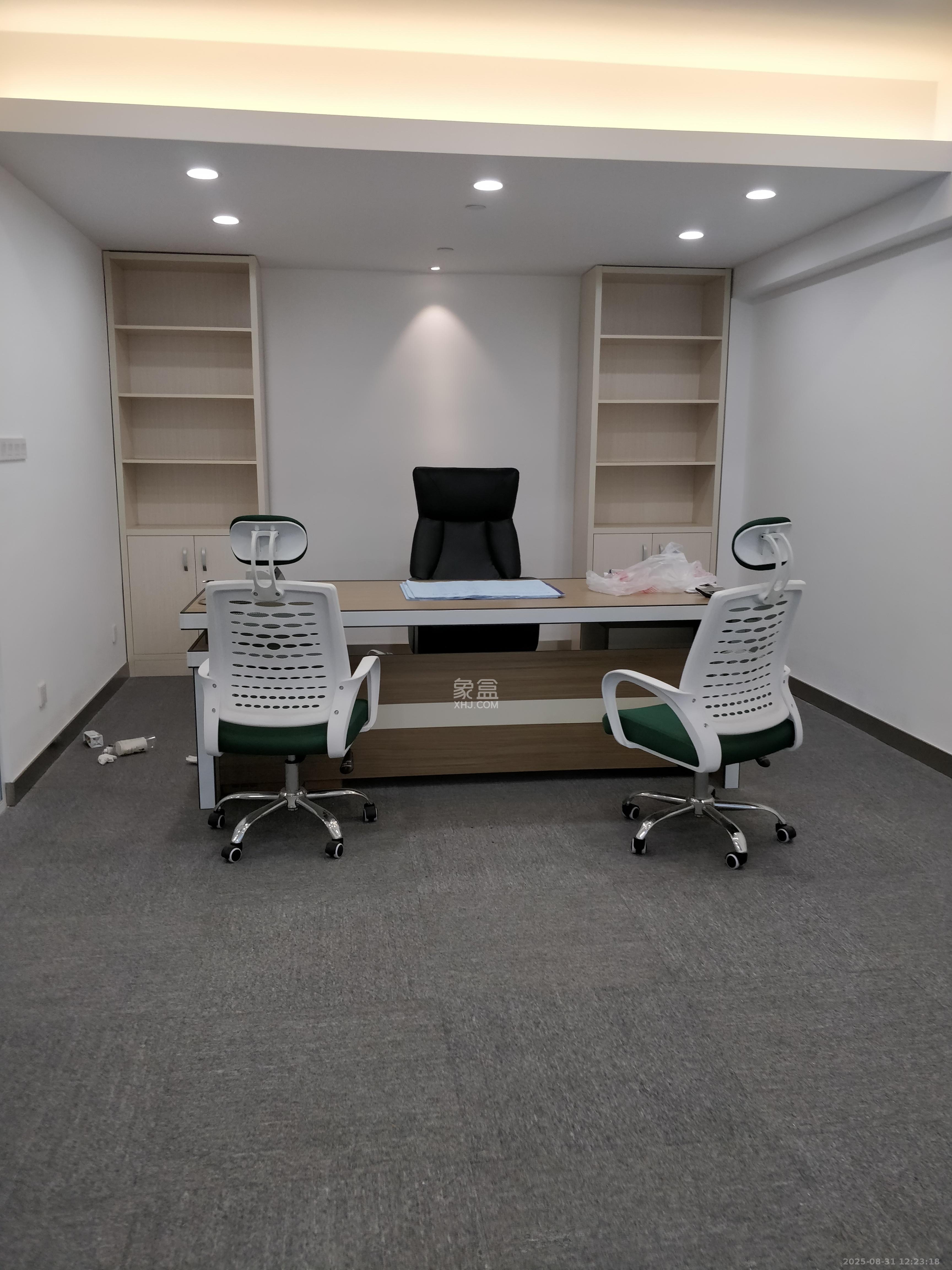 当代滨江MOMA  1室1厅1卫    1800.0元/月 当代滨江MOMA  1室1厅1卫    1800.0元/月室内图