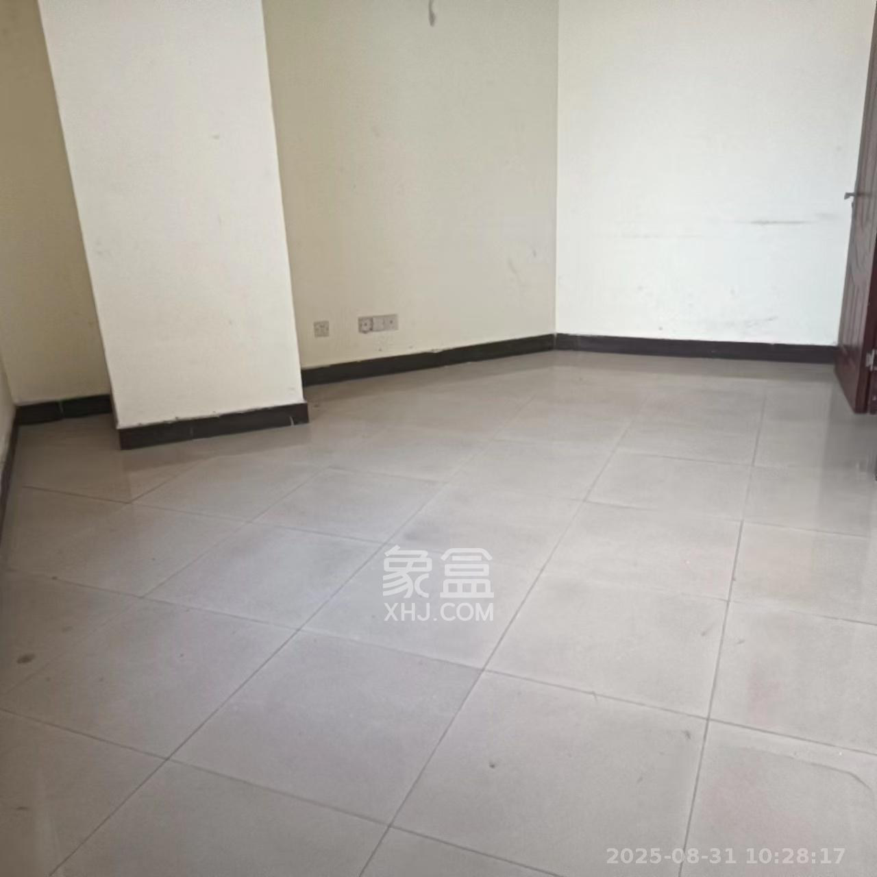 国储电脑城 2室1厅1卫 1700.0元/月 国储电脑城 2室1厅1卫 1700.0元/月室内图