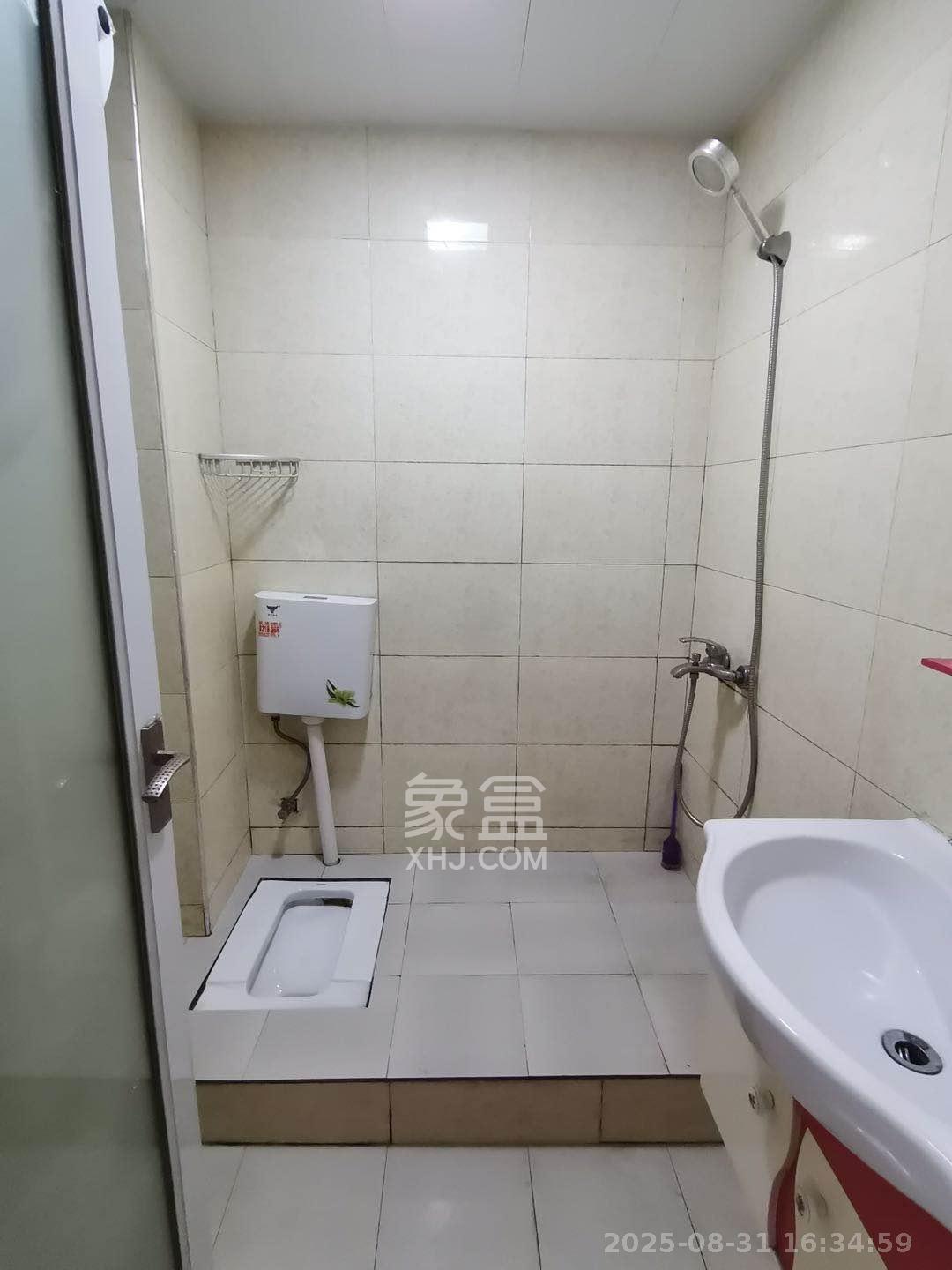 尊邸华庭  1室1厅1卫    1400.0元/月室内图