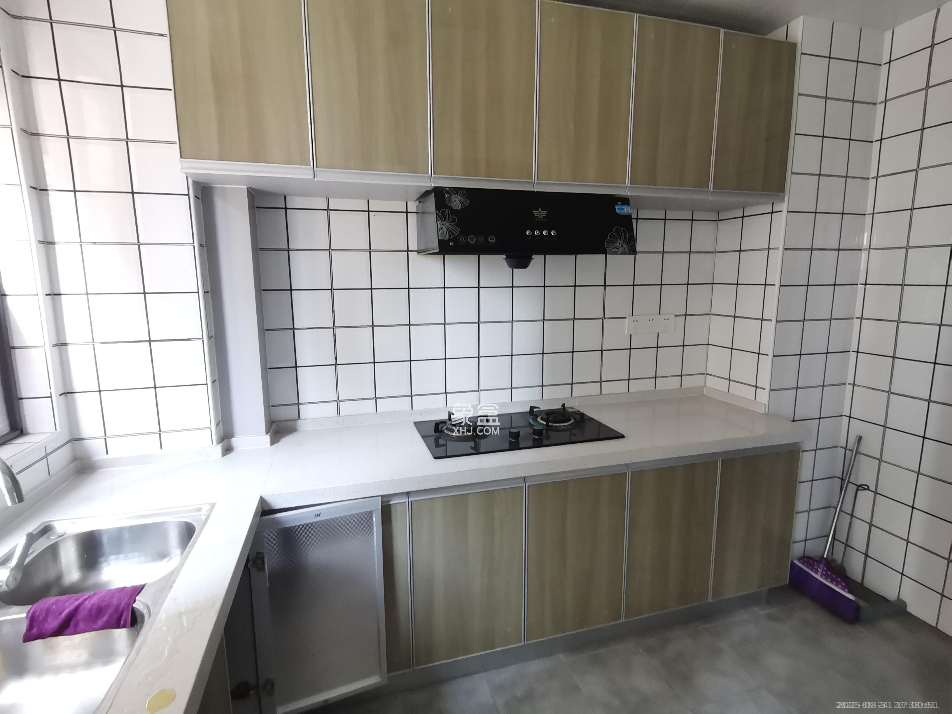 保利天禧D区 4室2厅2卫 3700.0元/月 保利天禧D区 4室2厅2卫 3700.0元/月室内图