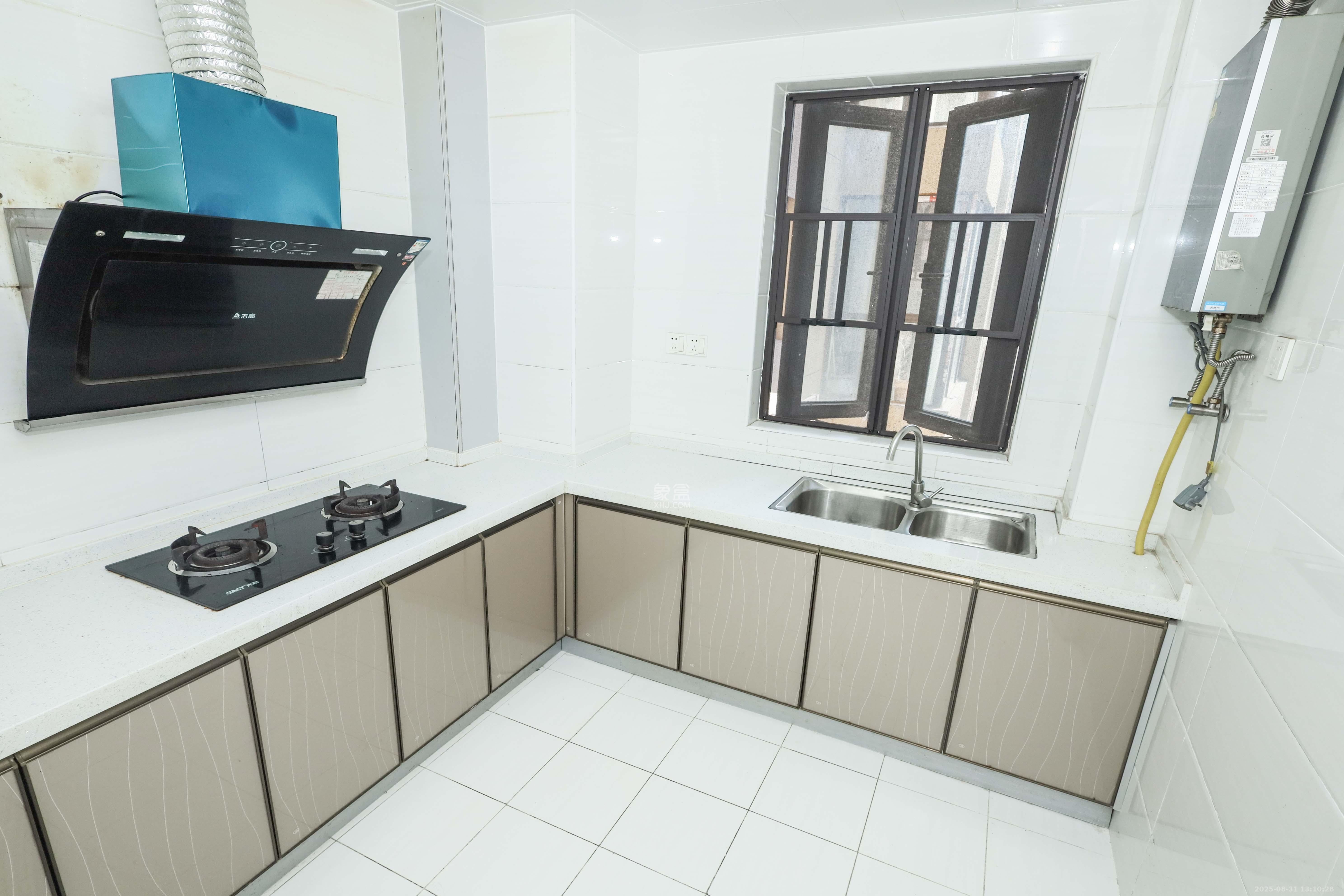 梅溪盛荟  3室2厅1卫    99.8万厨房