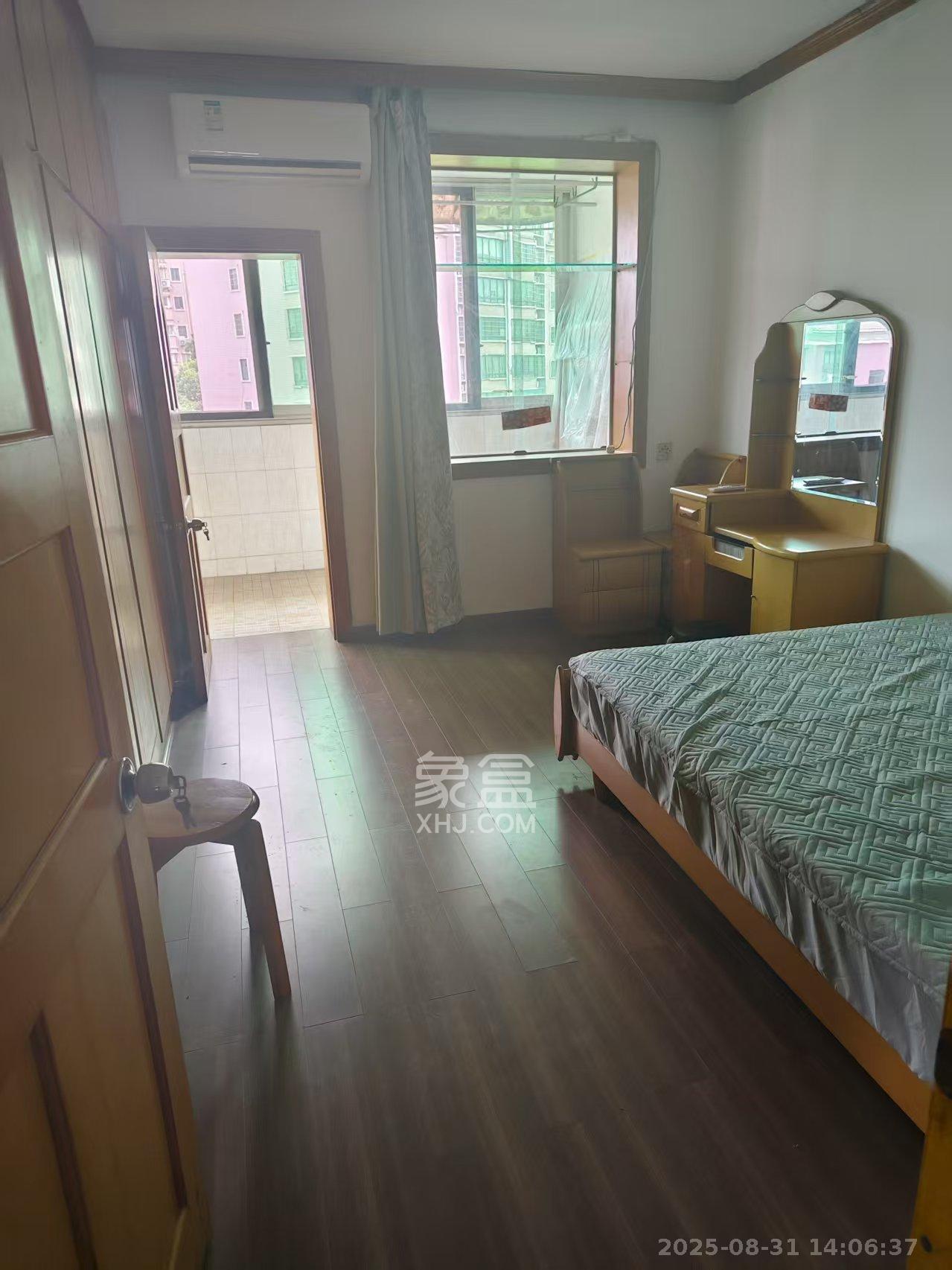 涂家冲社区(涂新小区、农商银行宿舍) 2室2厅1卫 1800.0元/月 涂家冲社区(涂新小区、农商银行宿舍) 2室2厅1卫 1800.0元/月室内图