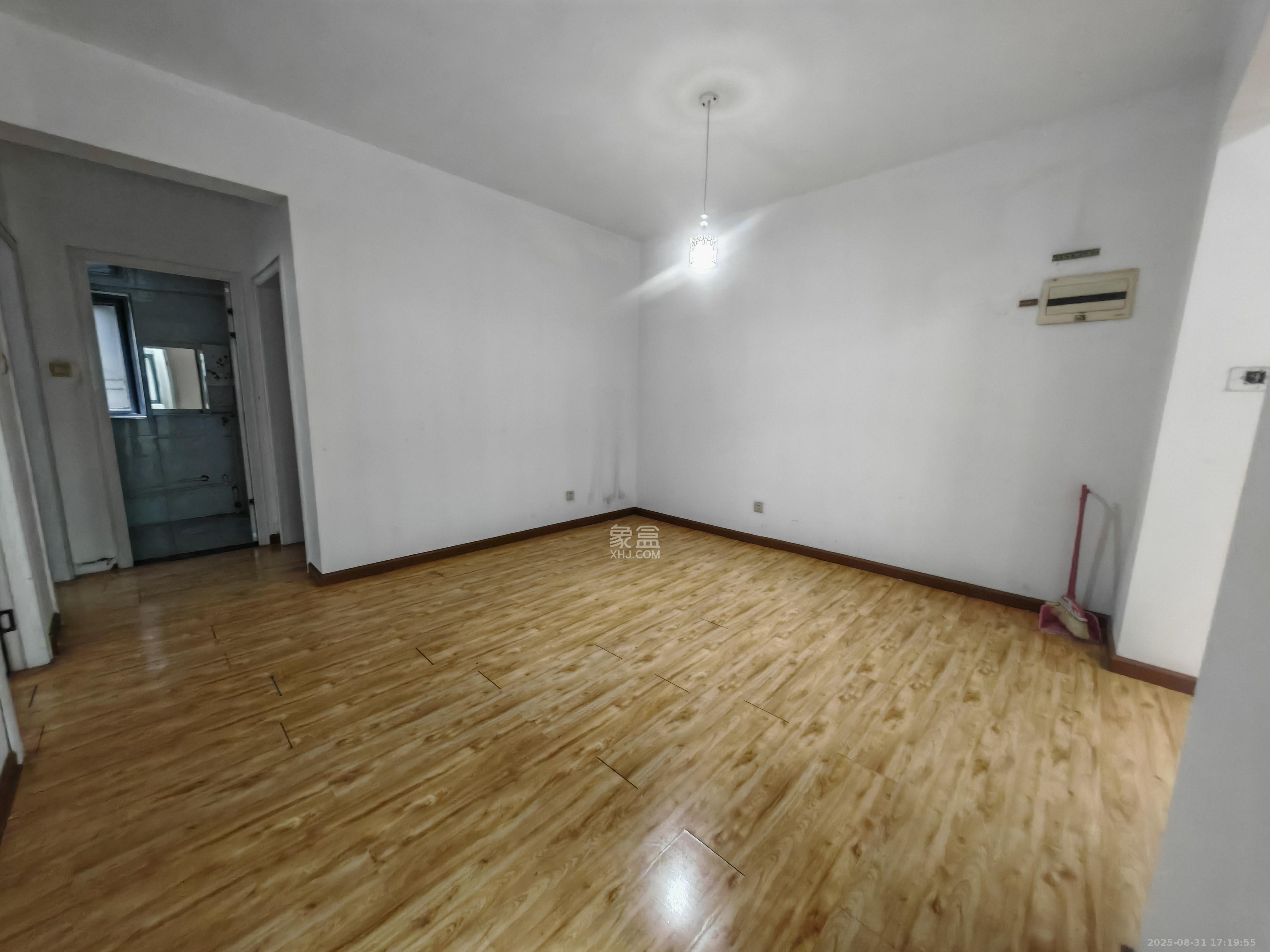 八方小区B区 3室2厅2卫 3000.0元/月 八方小区B区 3室2厅2卫 3000.0元/月室内图