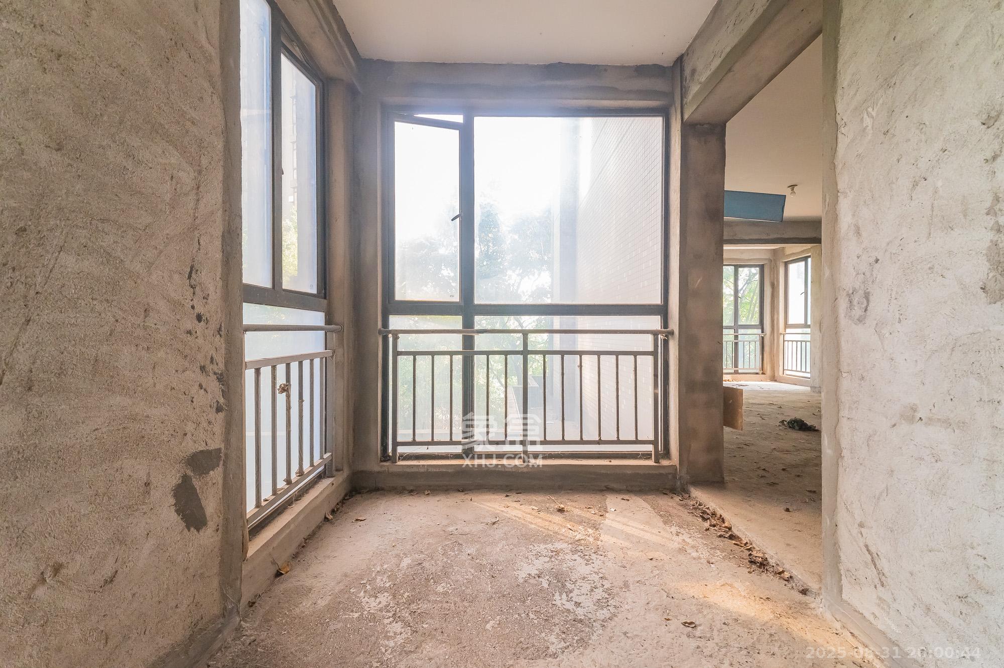 松雅湖金岸  3室2厅1卫    118.0万其他